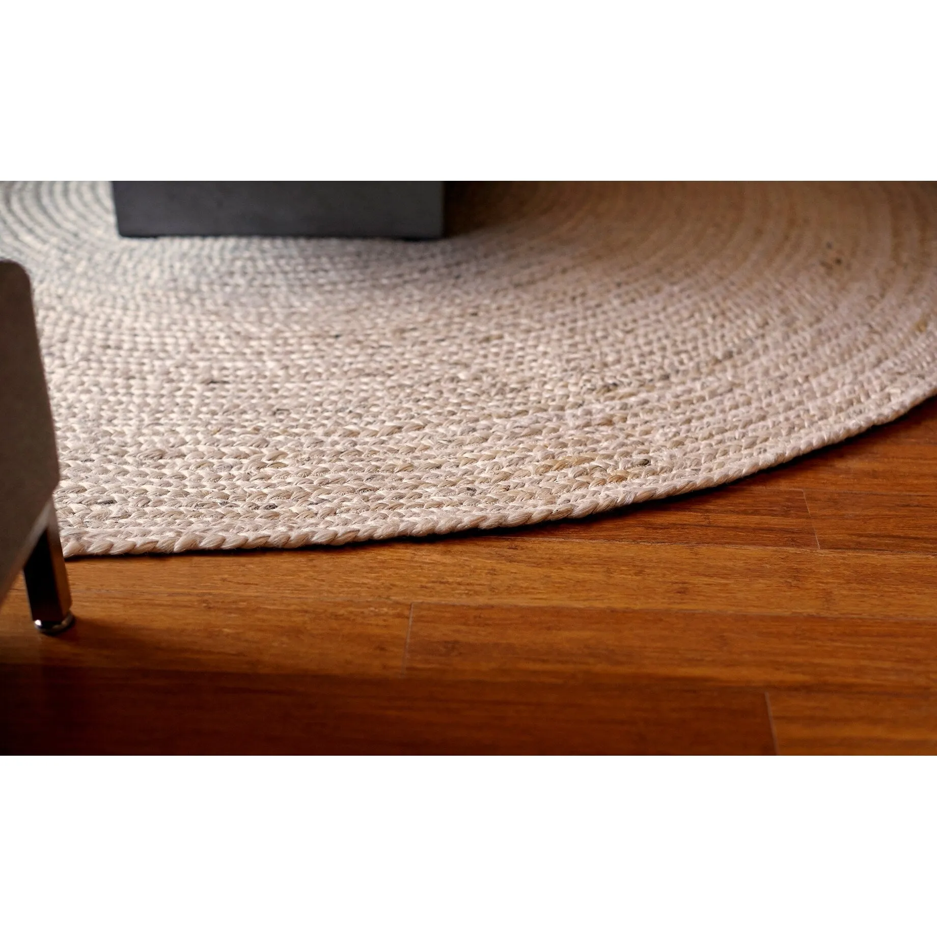 Jani Tara Braided Natural Jute Area Rug - Kerala Round Rug. 4-Feet. Durable. Superior Quality