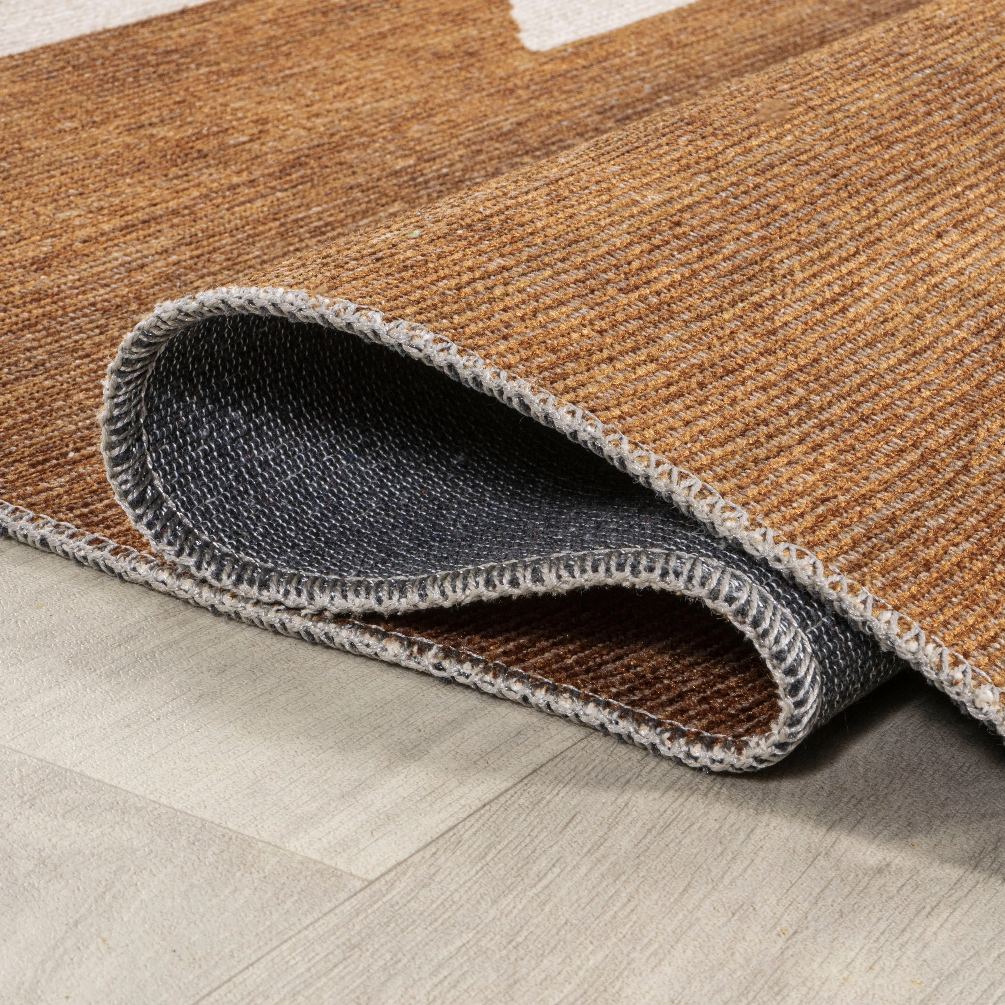 JONATHAN Y Adriel Solid Low-Pile Machine Washable Area Rug