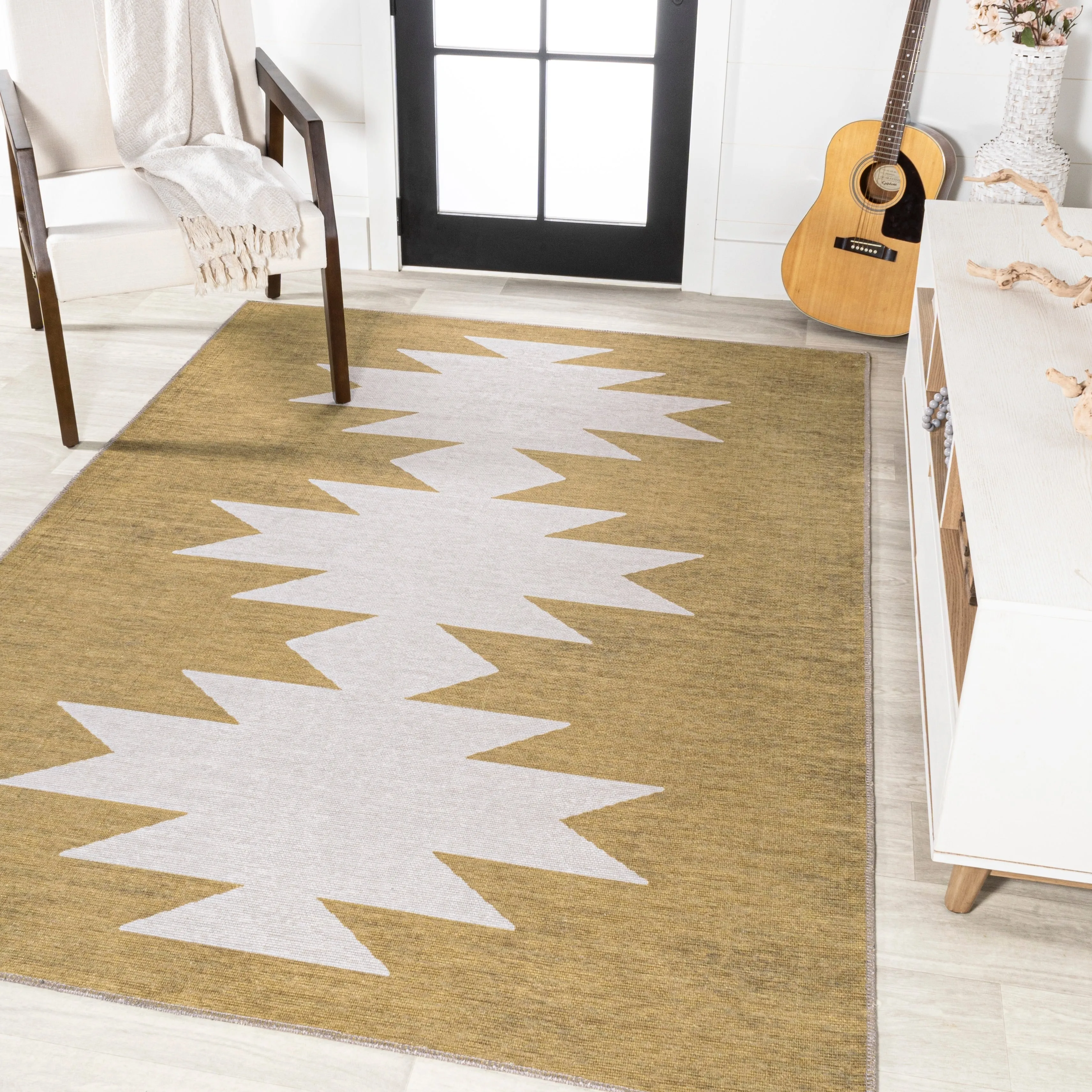 JONATHAN Y Adriel Solid Low-Pile Machine Washable Area Rug