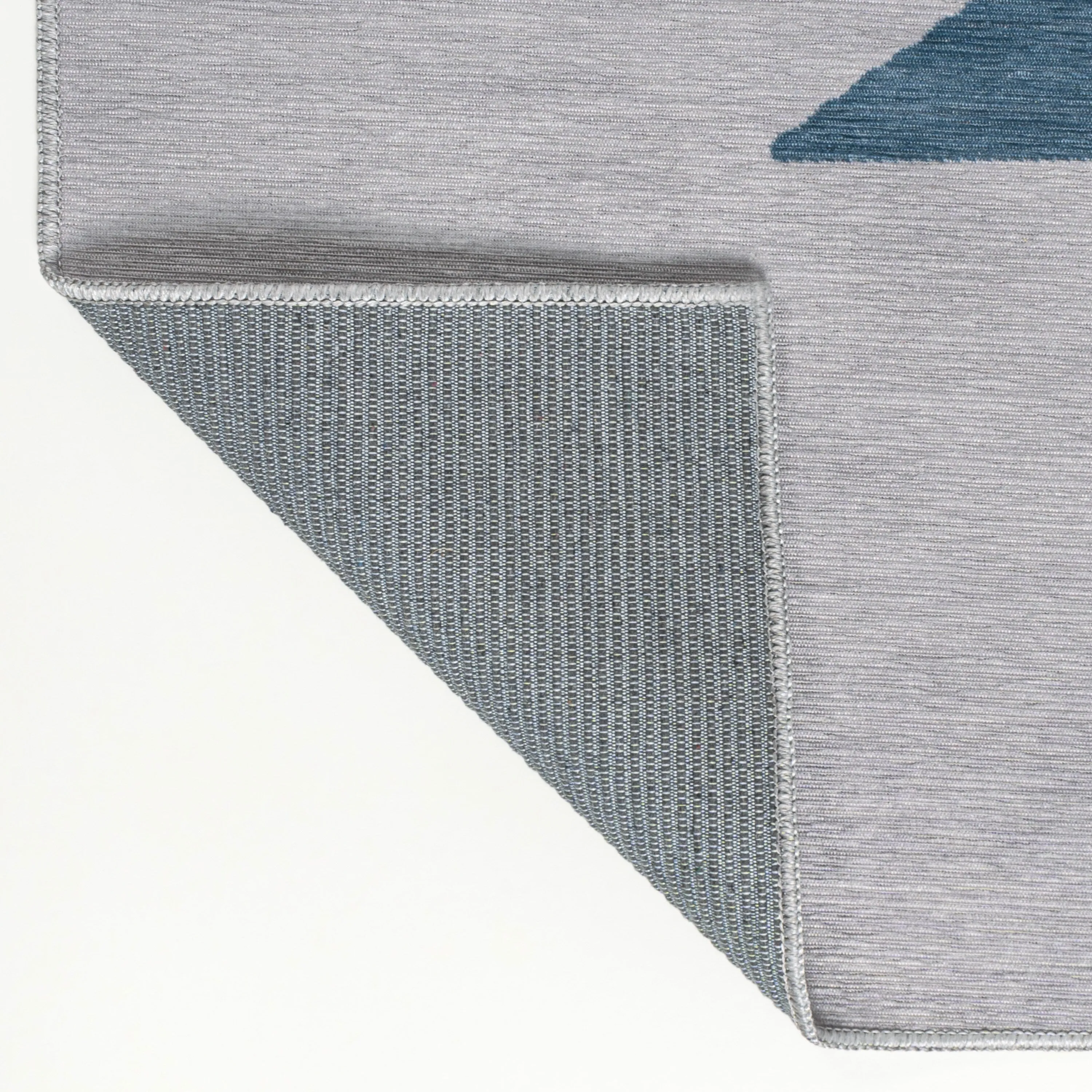 JONATHAN Y Adriel Solid Low-Pile Machine Washable Area Rug