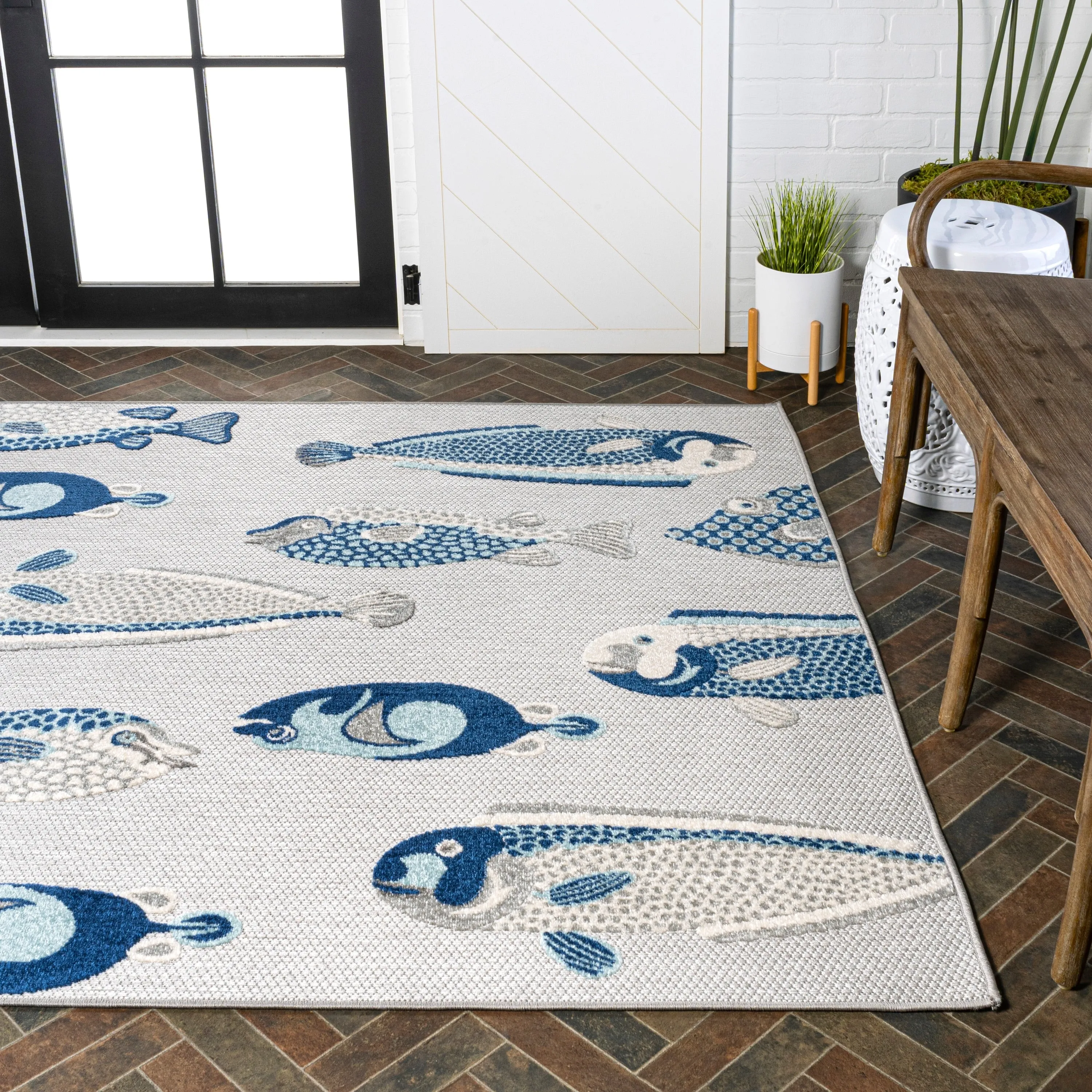JONATHAN Y Aranciata Modern Fish High-Low Indoor/Outdoor Area Rug