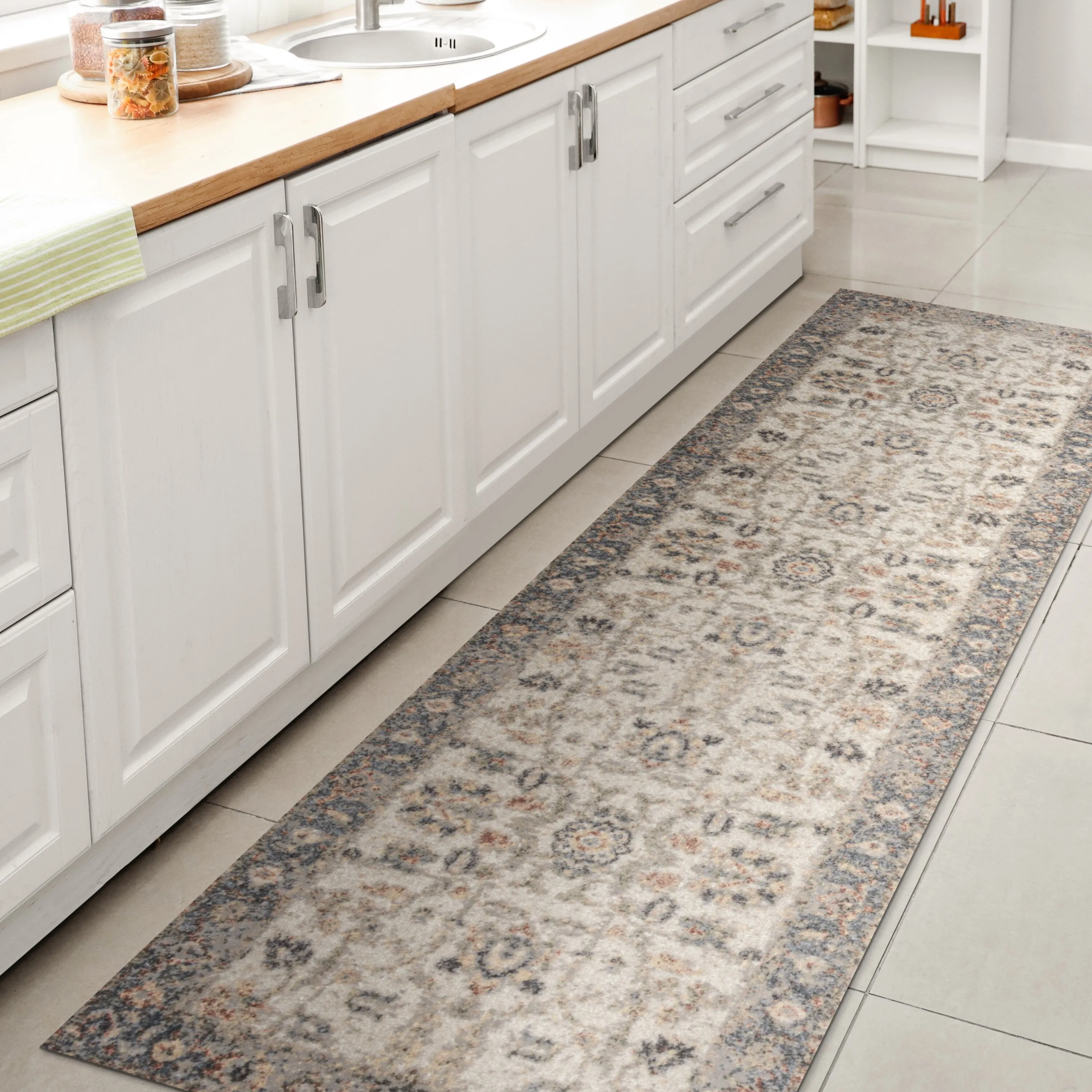 JONATHAN Y Edith Persian Border Low-Pile Machine-Washable Cream/Terra Area Rug