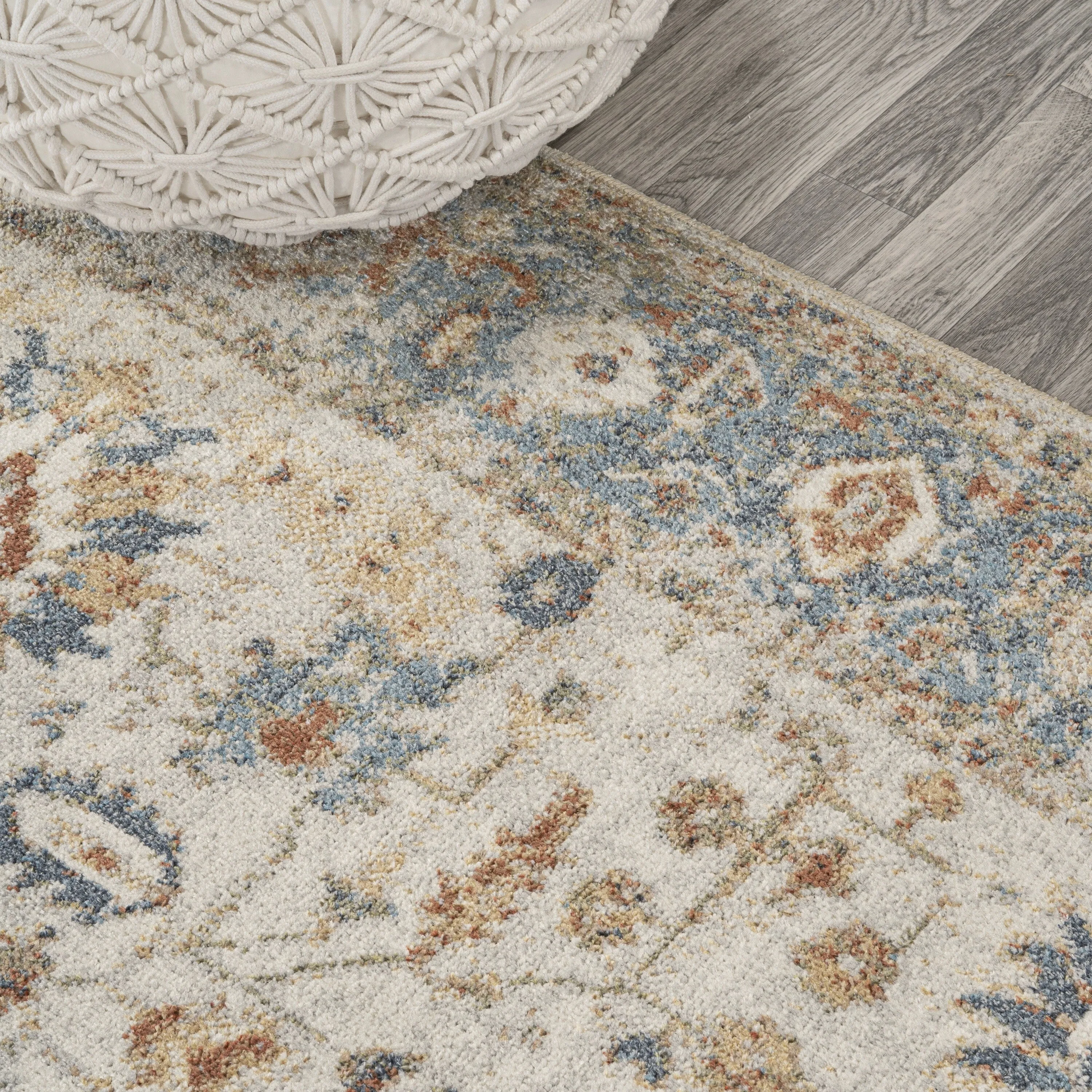 JONATHAN Y Edith Persian Border Low-Pile Machine-Washable Cream/Terra Area Rug