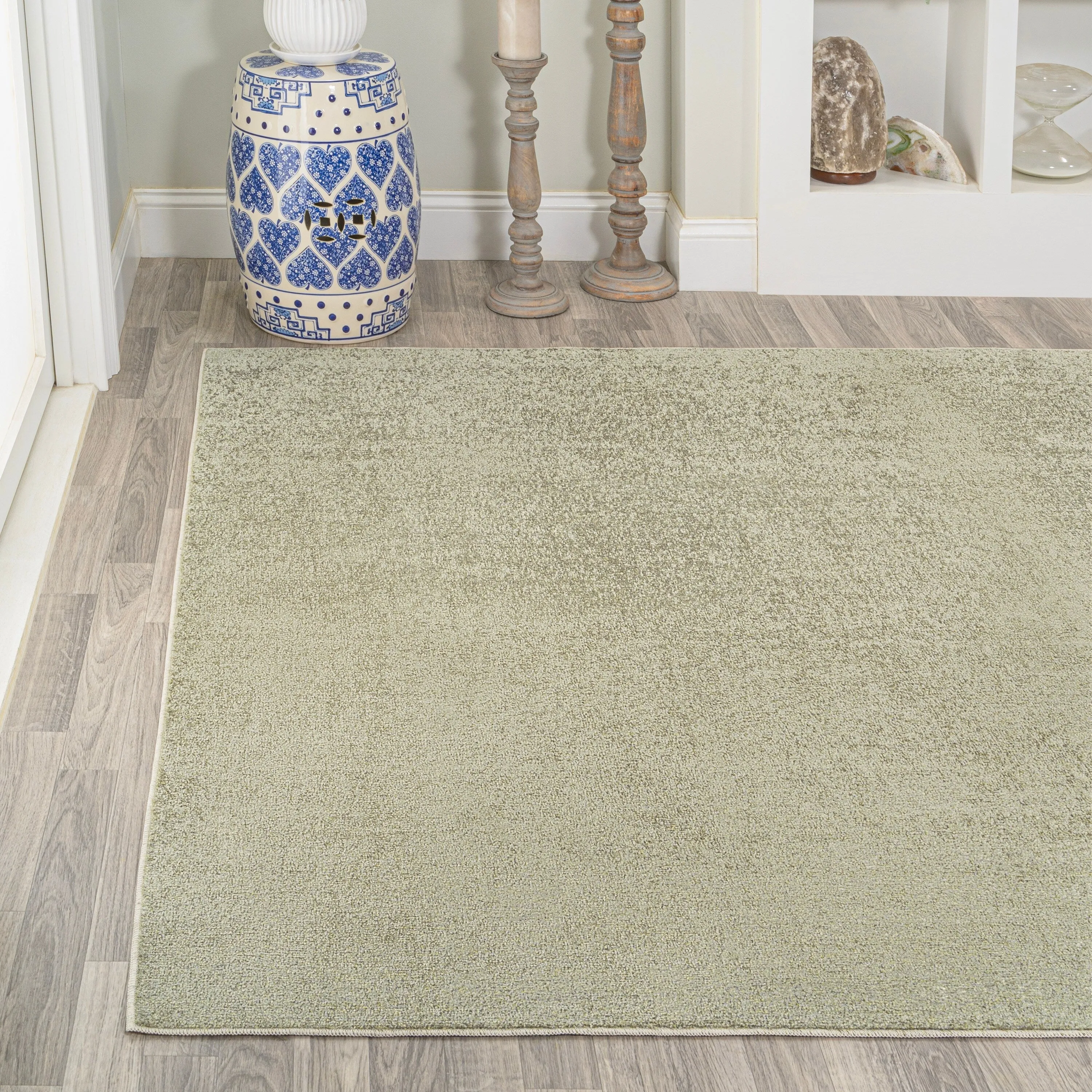JONATHAN Y Fawning Classic Solid Low-Pile Machine-Washable Terra Area Rug