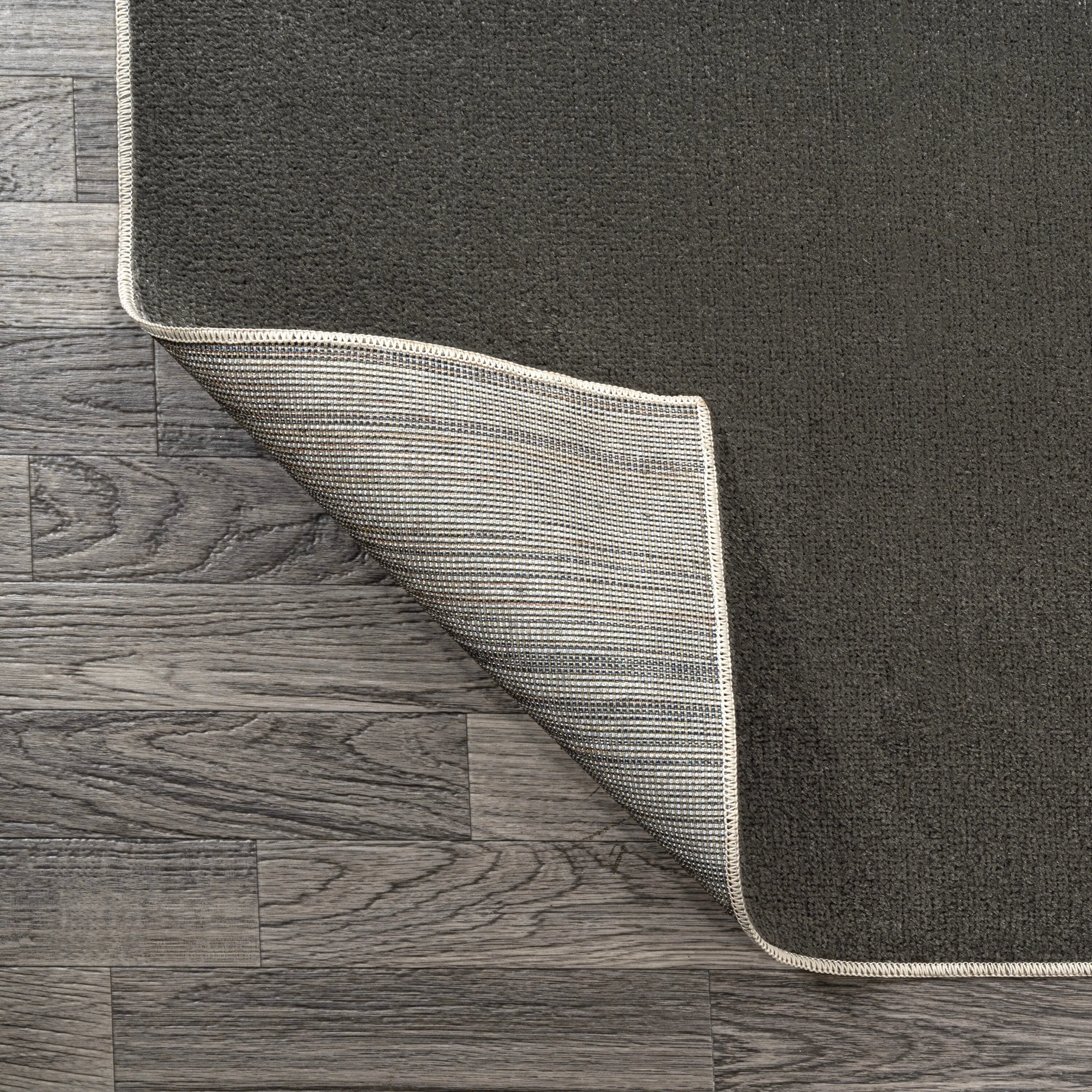 JONATHAN Y Fawning Classic Solid Low-Pile Machine-Washable Terra Area Rug