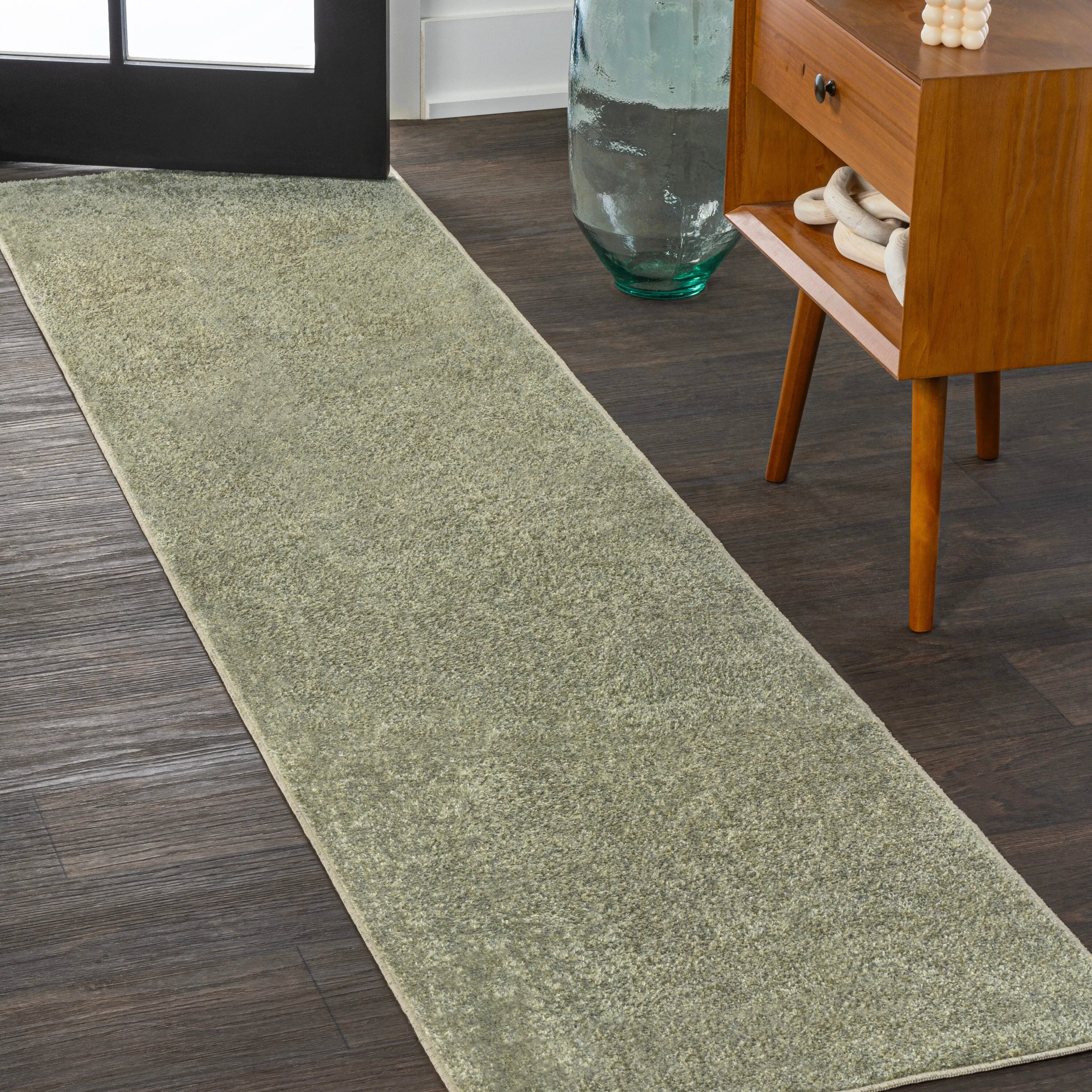 JONATHAN Y Fawning Classic Solid Low-Pile Machine-Washable Terra Area Rug