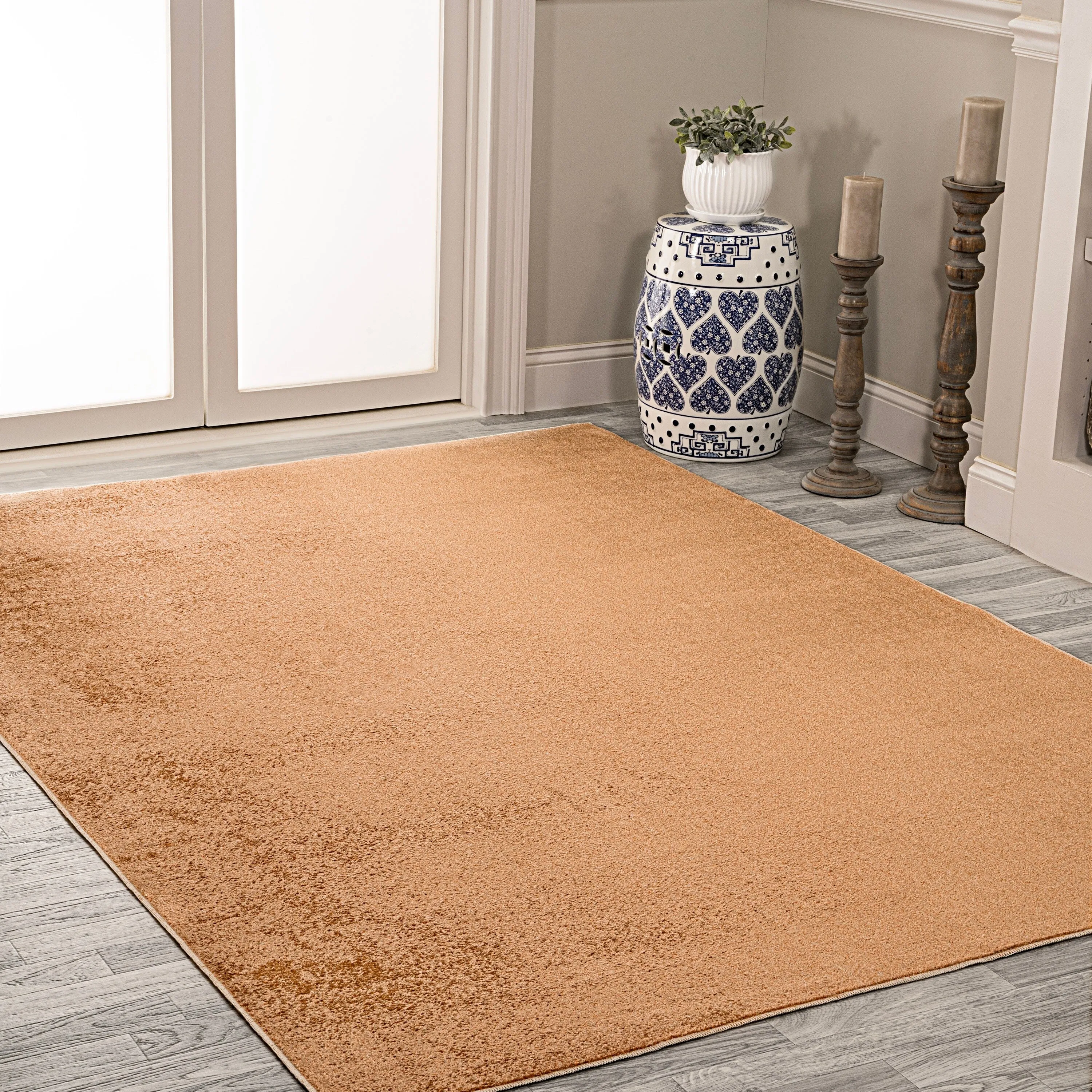 JONATHAN Y Fawning Classic Solid Low-Pile Machine-Washable Terra Area Rug