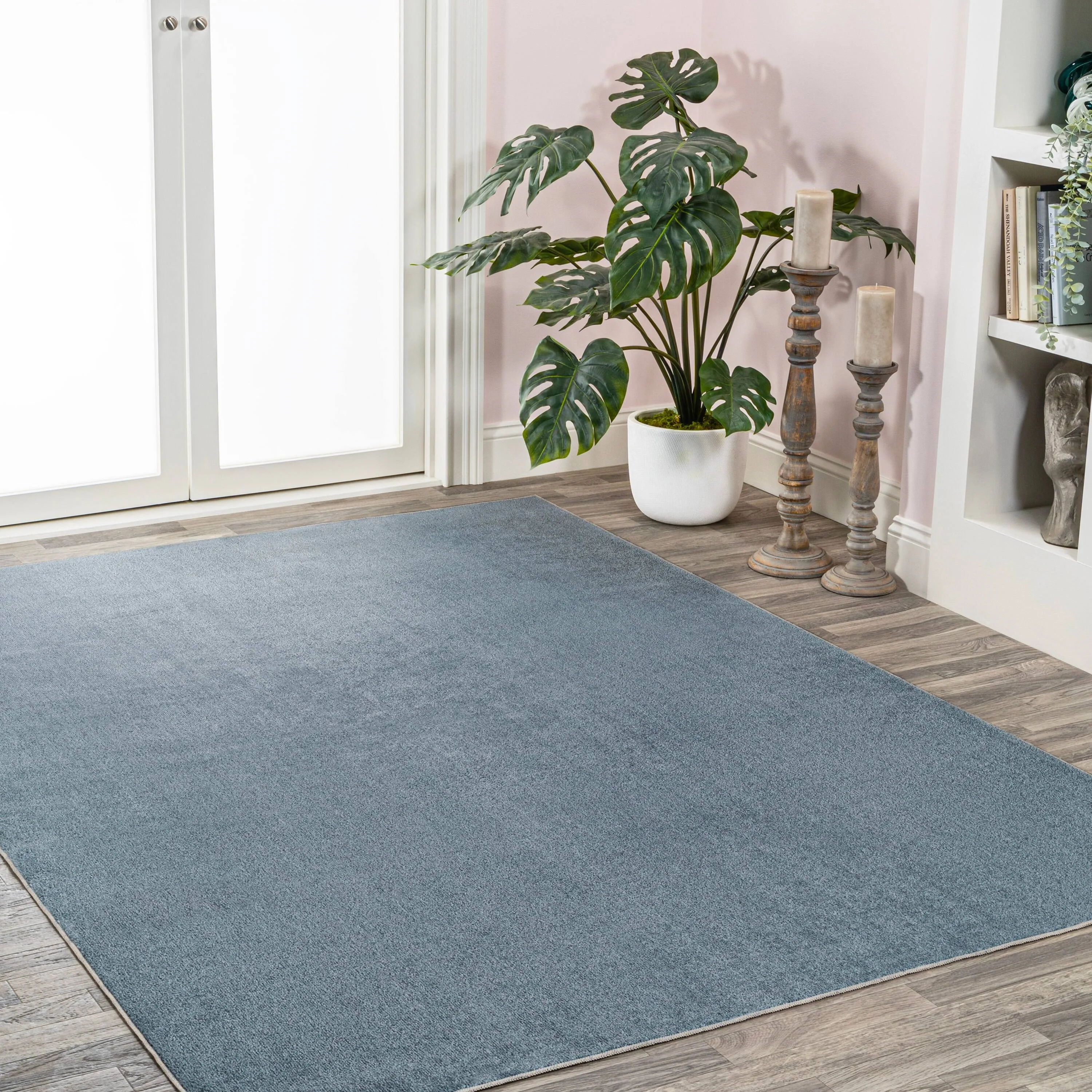 JONATHAN Y Fawning Classic Solid Low-Pile Machine-Washable Terra Area Rug