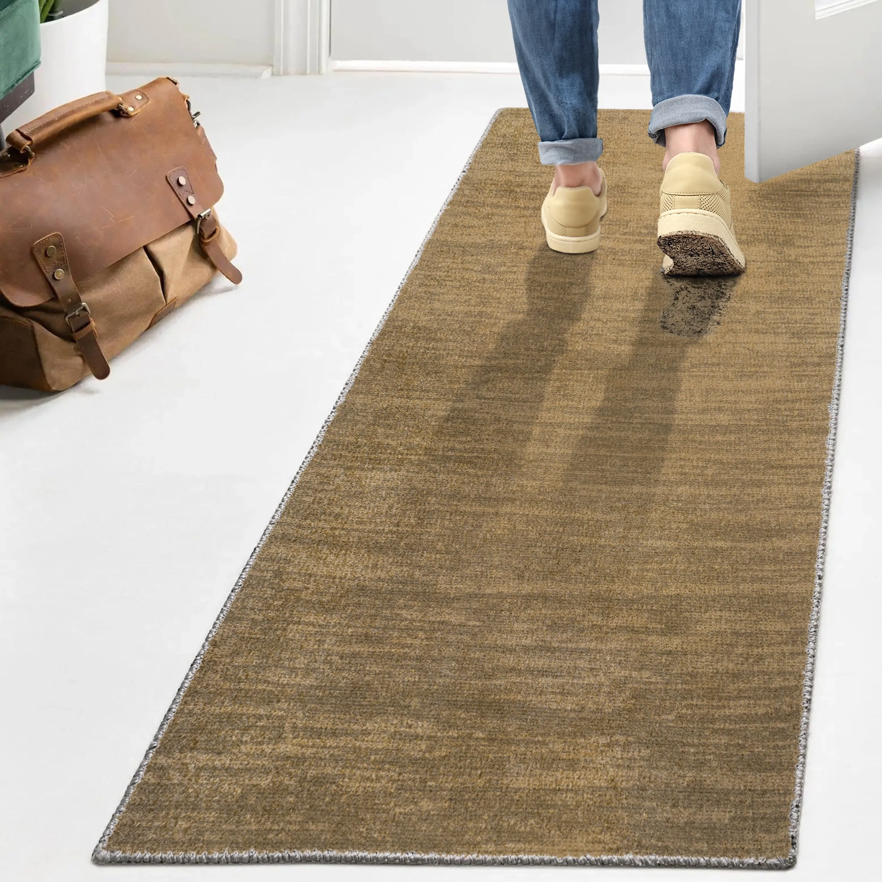 JONATHAN Y Fawning Classic Solid Low-Pile Machine-Washable Terra Area Rug
