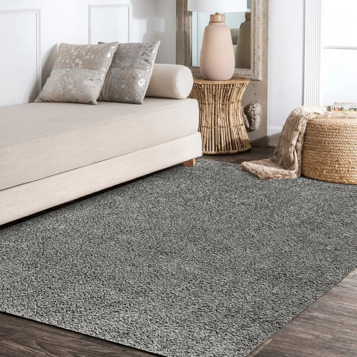 JONATHAN Y Modern Shag Plush Area Rug