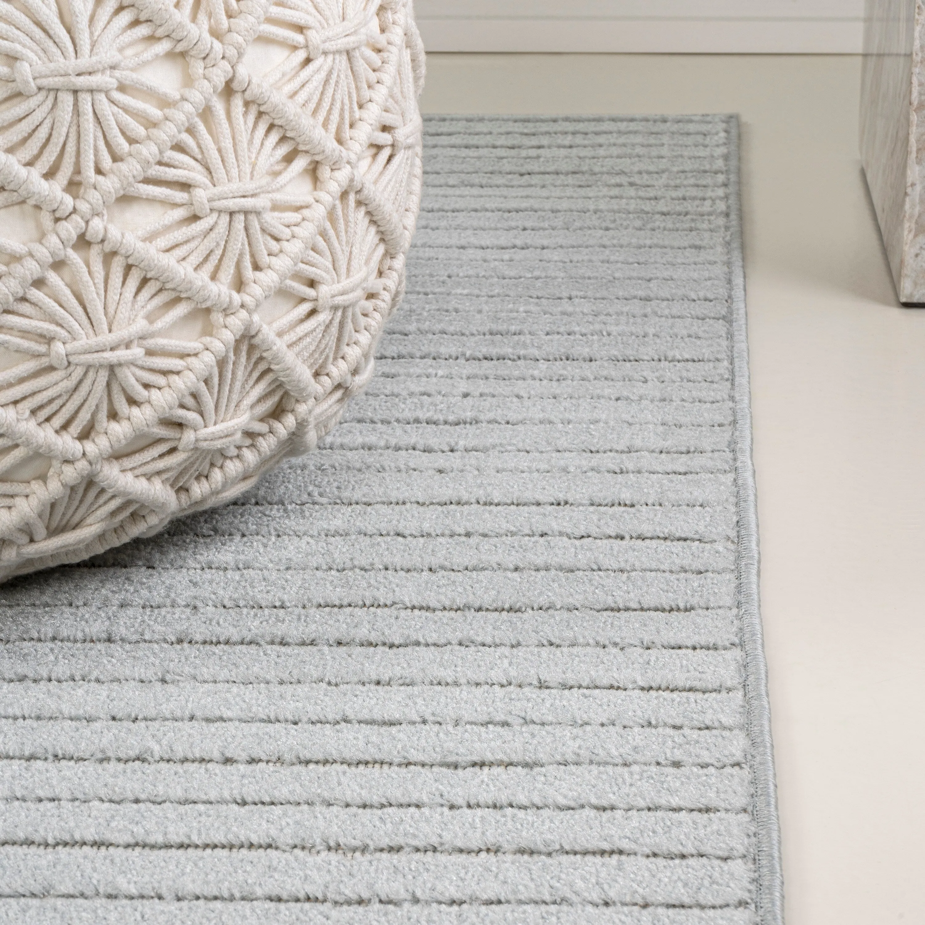 JONATHAN Y Odense Minimalist Curve Geometric Gray/Ivory Area Rug