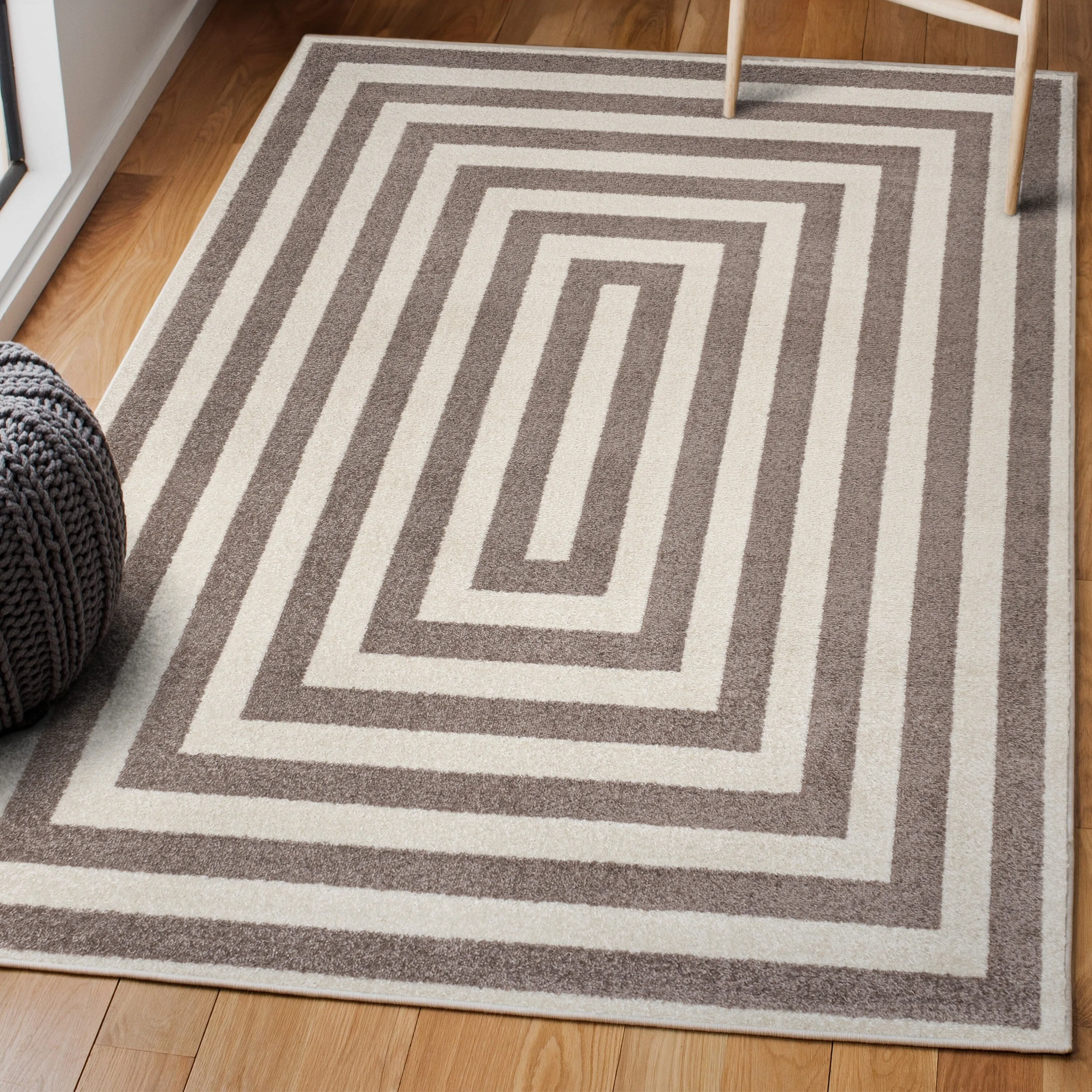 JONATHAN Y Olivier Modern Classic Mitre Stripe Brown/Ivory Rug