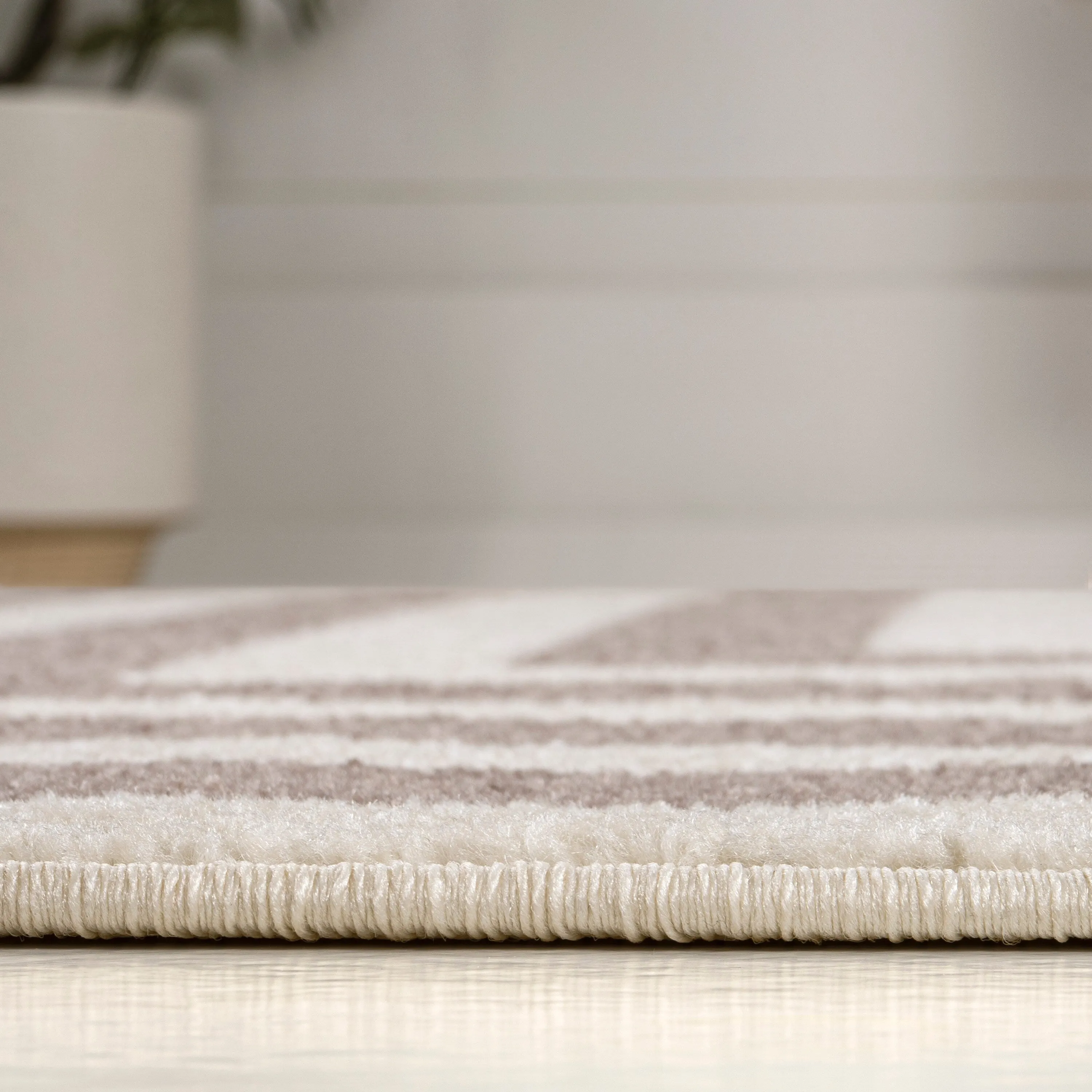 JONATHAN Y Olivier Modern Classic Mitre Stripe Brown/Ivory Rug