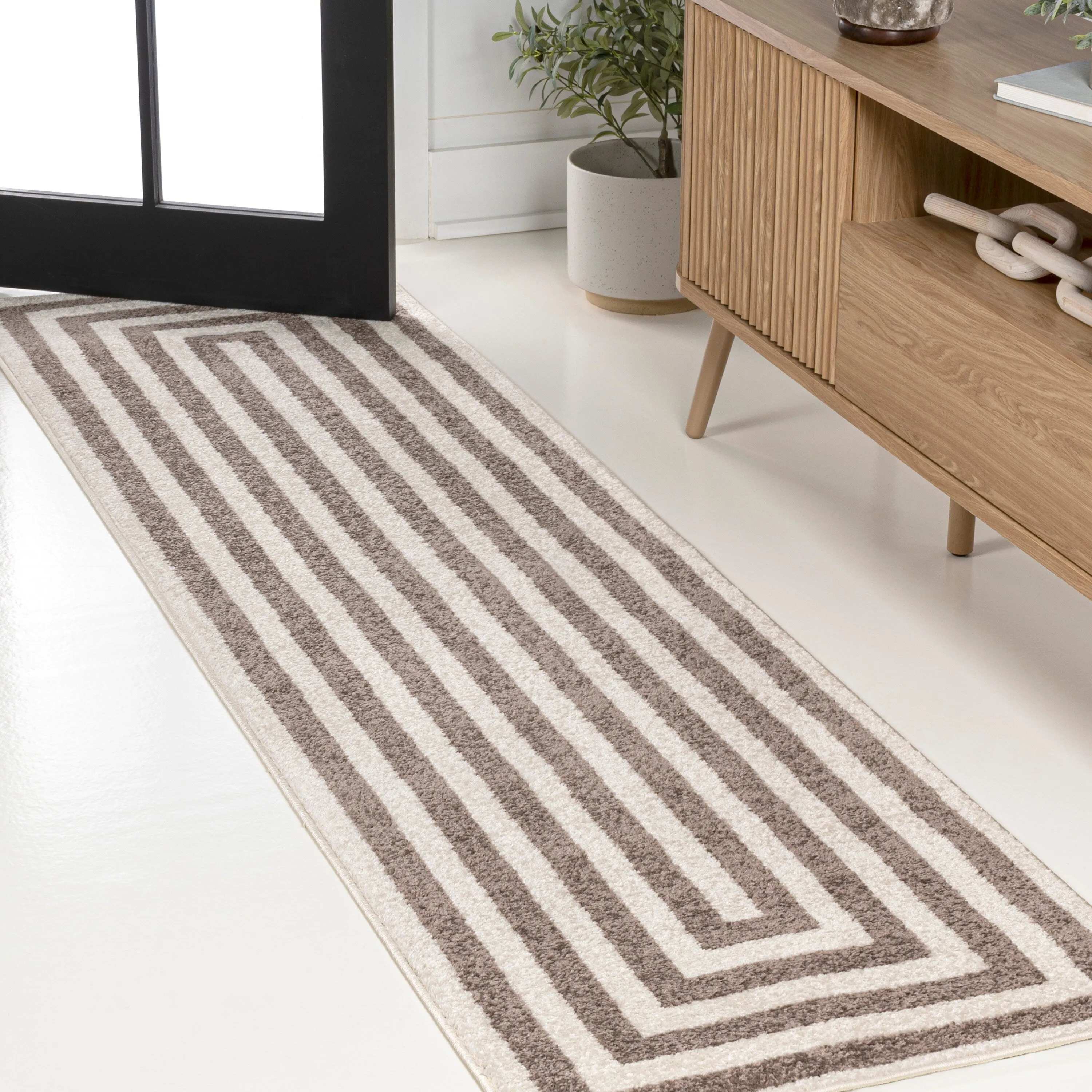 JONATHAN Y Olivier Modern Classic Mitre Stripe Brown/Ivory Rug