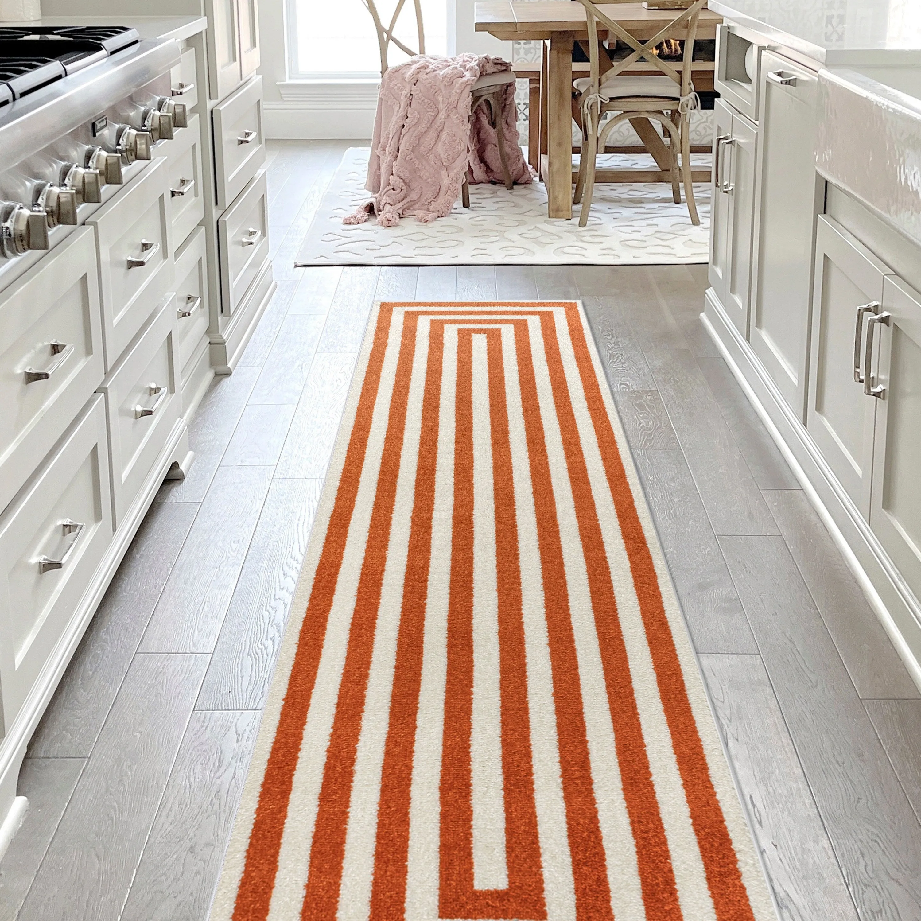 JONATHAN Y Olivier Modern Classic Mitre Stripe Brown/Ivory Rug