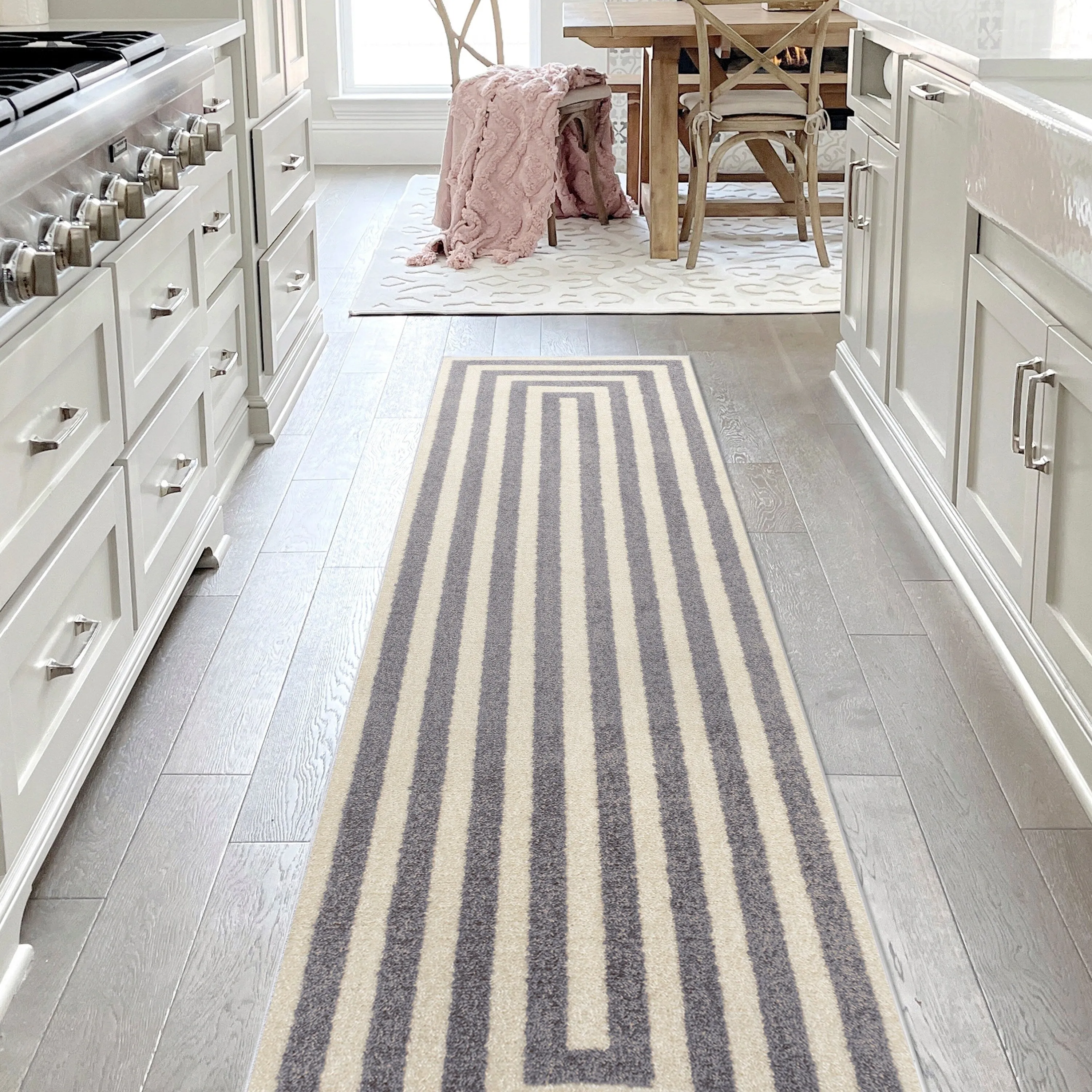 JONATHAN Y Olivier Modern Classic Mitre Stripe Brown/Ivory Rug