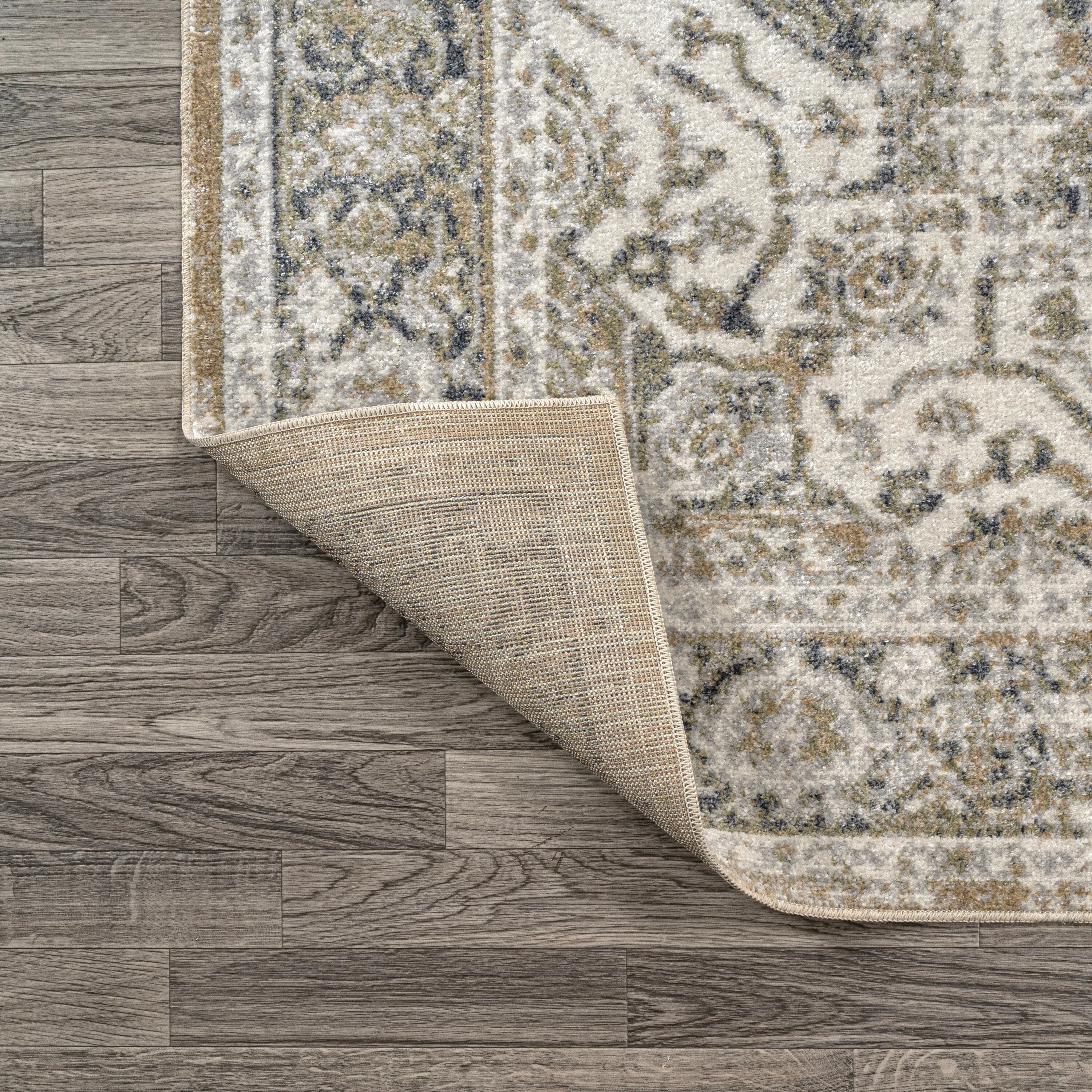 JONATHAN Y Pavel Bold Distressed Medallion Low-Pile Machine-Washable Area Rug