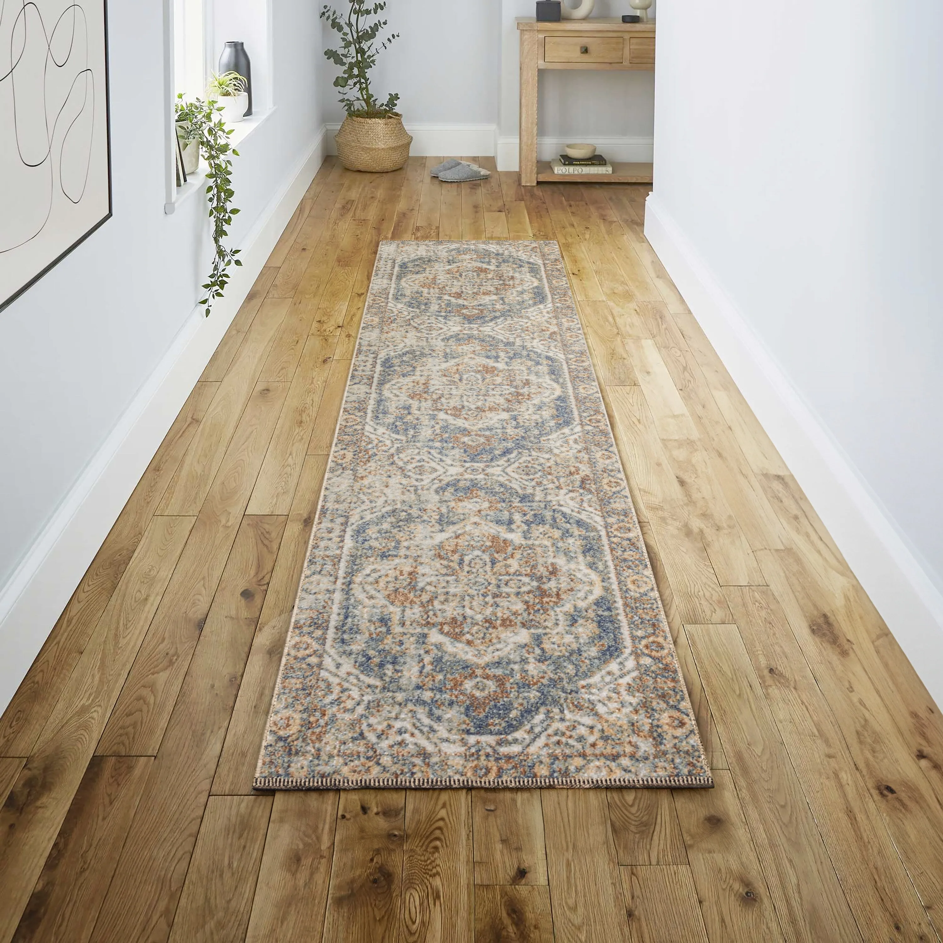 JONATHAN Y Pavel Bold Distressed Medallion Low-Pile Machine-Washable Area Rug