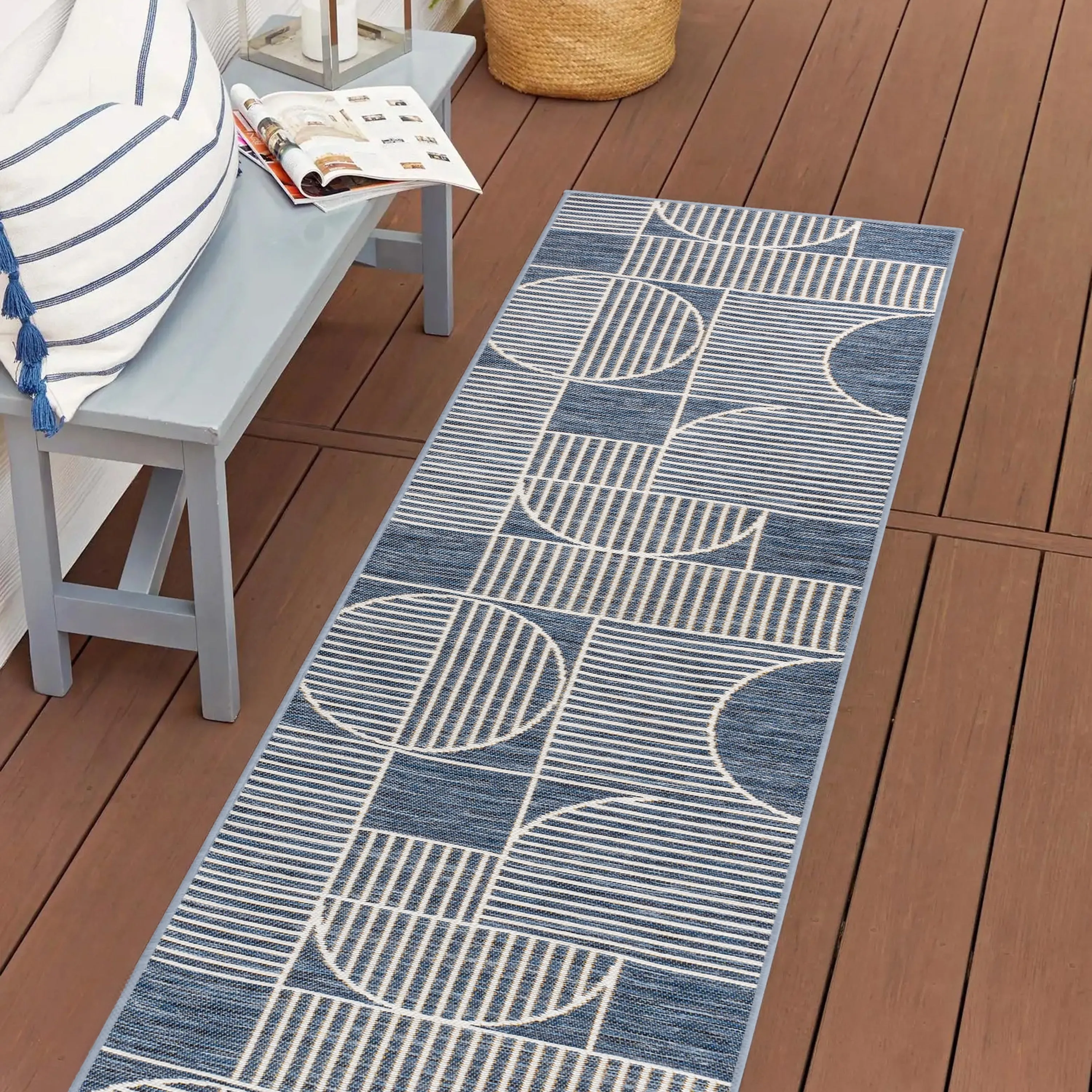 JONATHAN Y Reversible Biot Mid-Century Modern Geometric Lines Machine-Washable Navy/Cream Indoor/Outdoor Area Rug