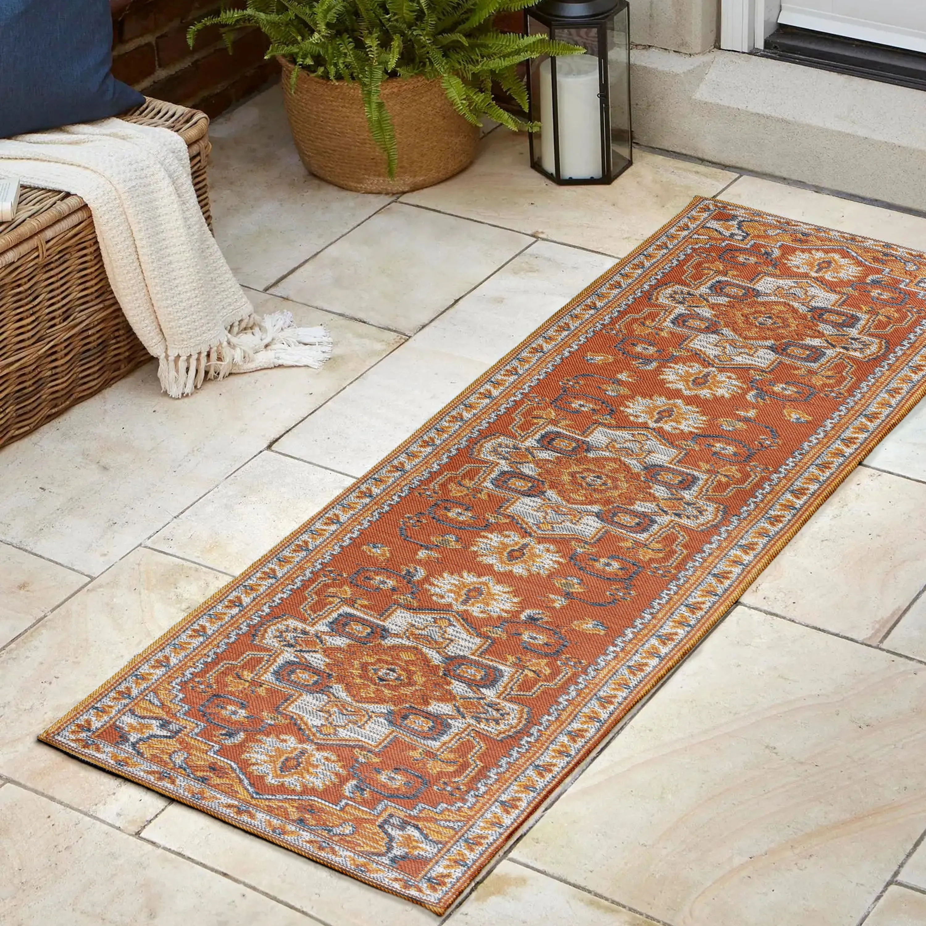 JONATHAN Y Reversible Danae Traditional Vintage Medallion Machine-Washable Terra/Blue/Cream Indoor/Outdoor Rug
