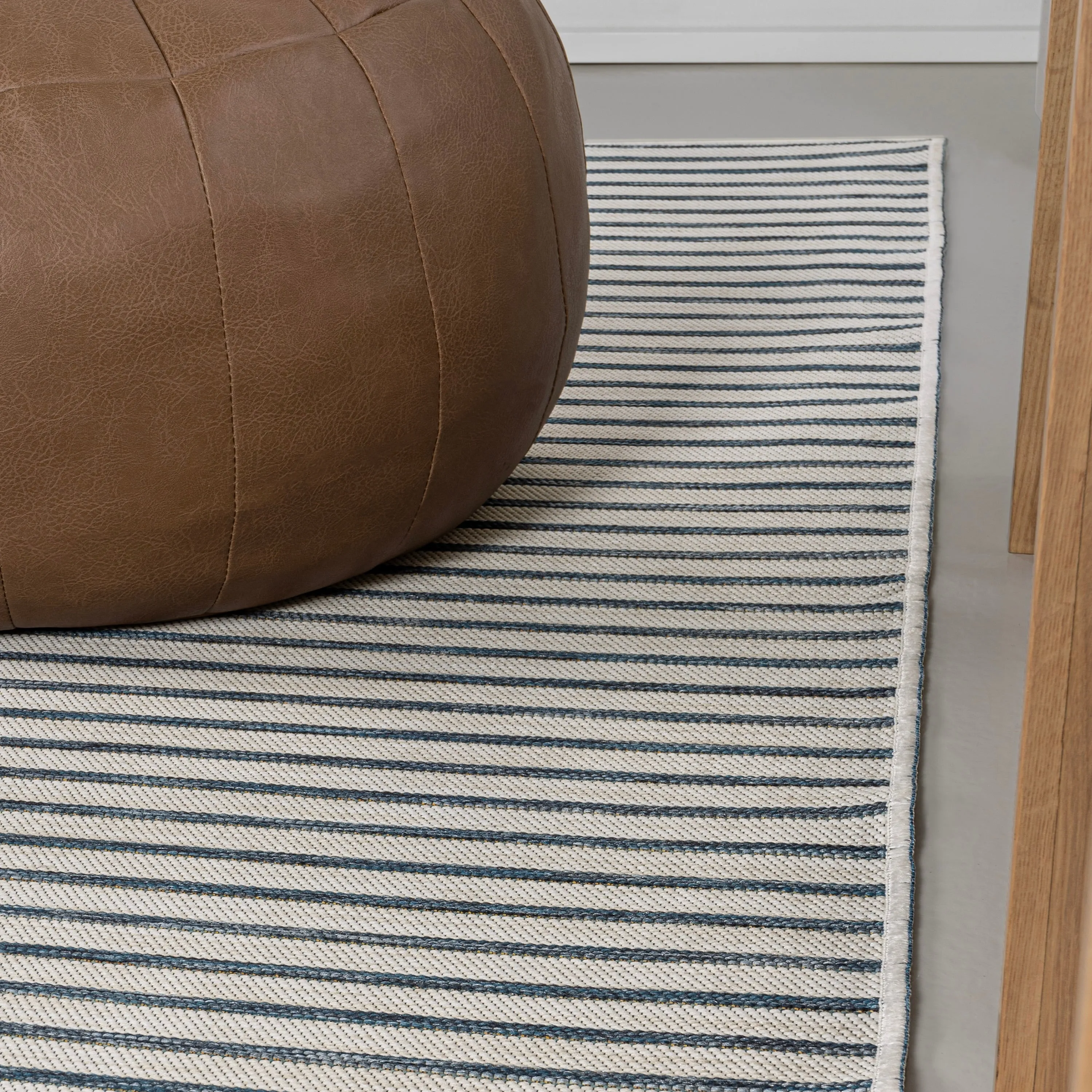 JONATHAN Y Reversible Pollux Classic Coastal Pinstripe Machine-Washable Navy/Cream Indoor/Outdoor Area Rug