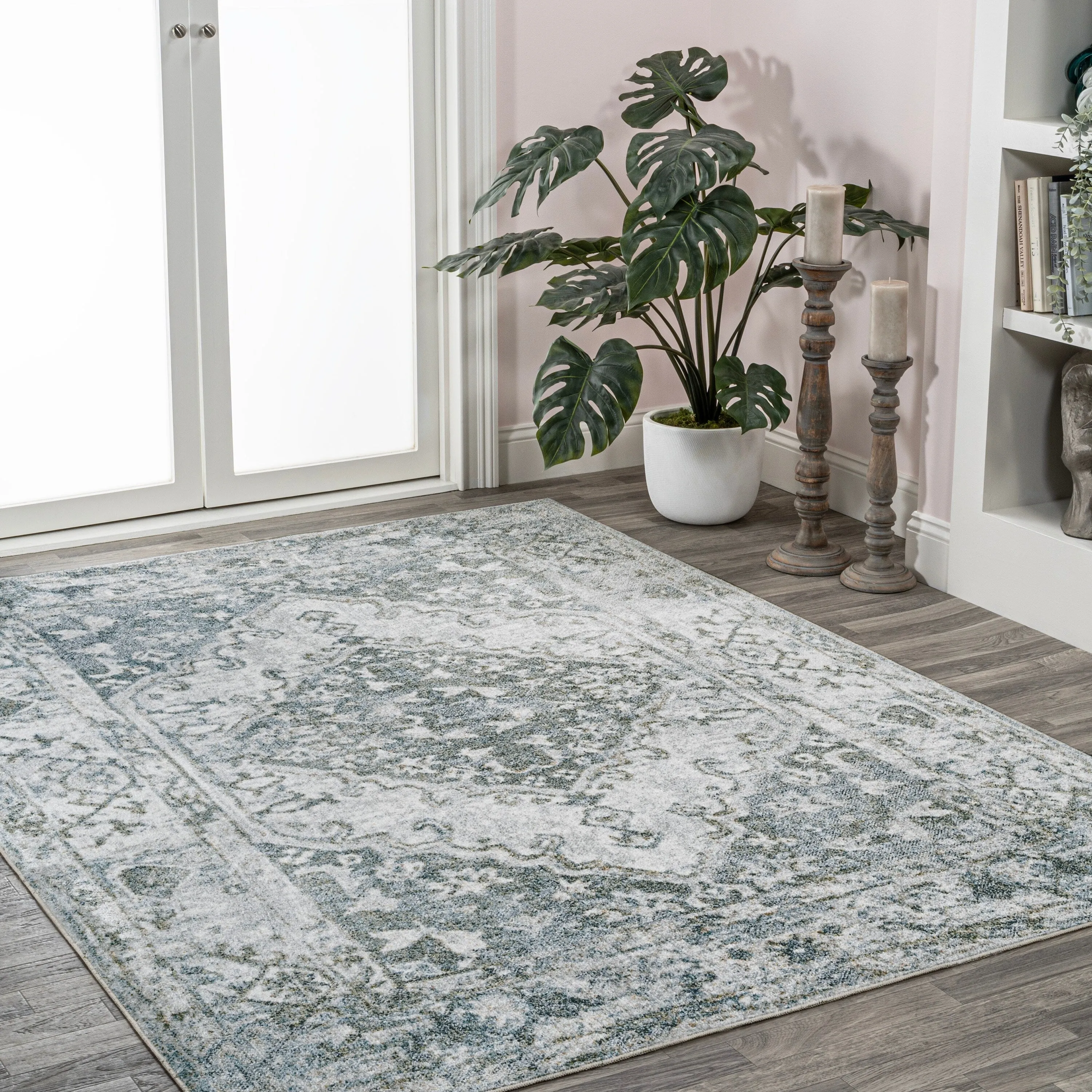 JONATHAN Y Shaii Distressed Medallion Low-Pile Machine-Washable Area Rug