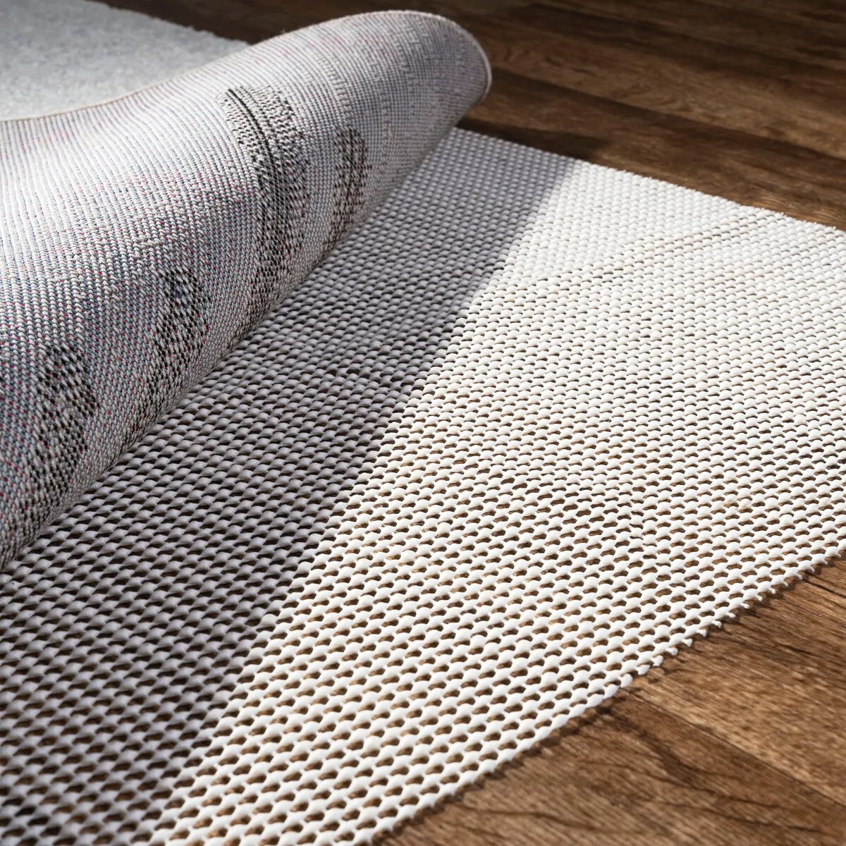 JONATHAN Y Ultra Stop Rug Pad Cream Pad - White