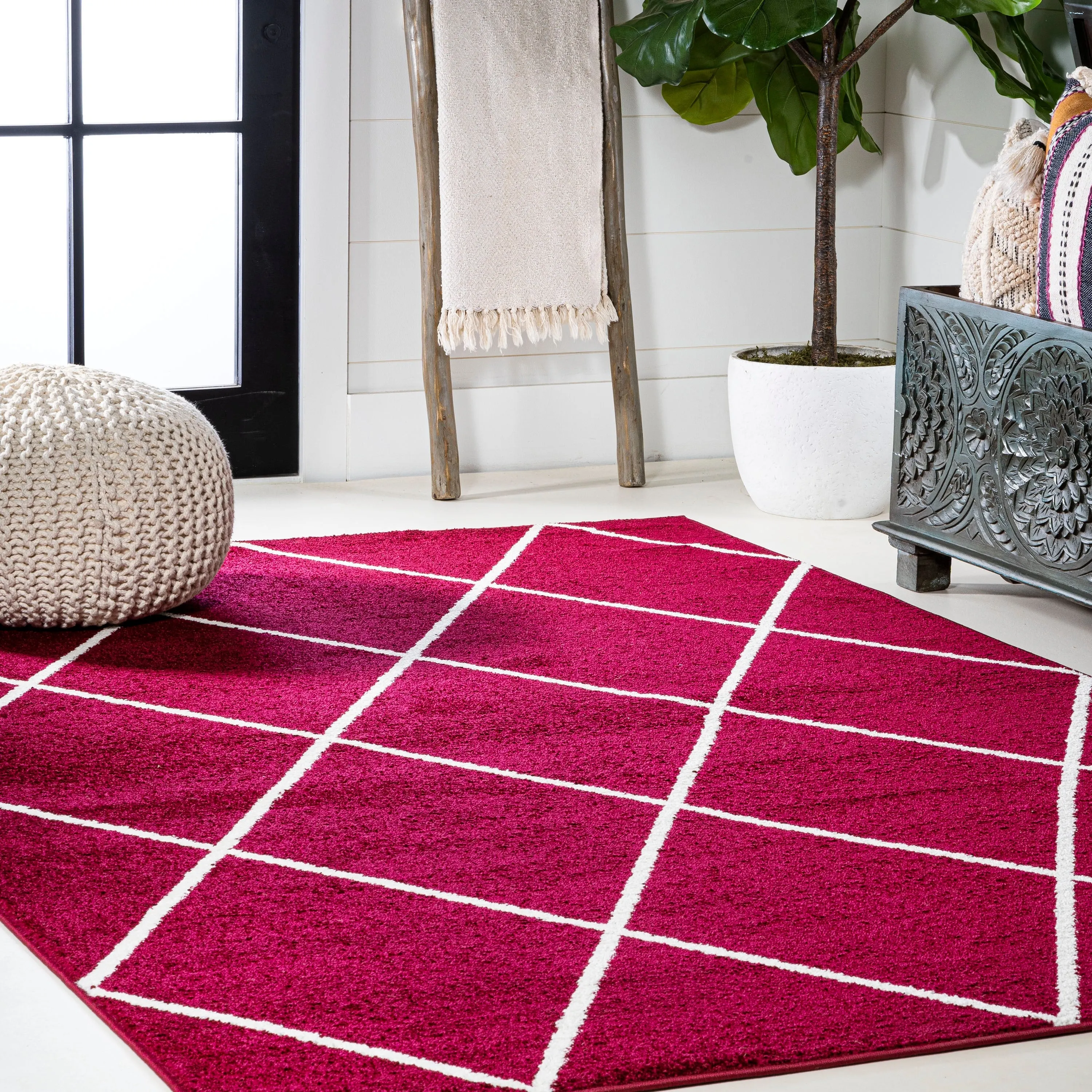 JONATHAN Y Viscon Minimalist Diamond Trellis Area Rug