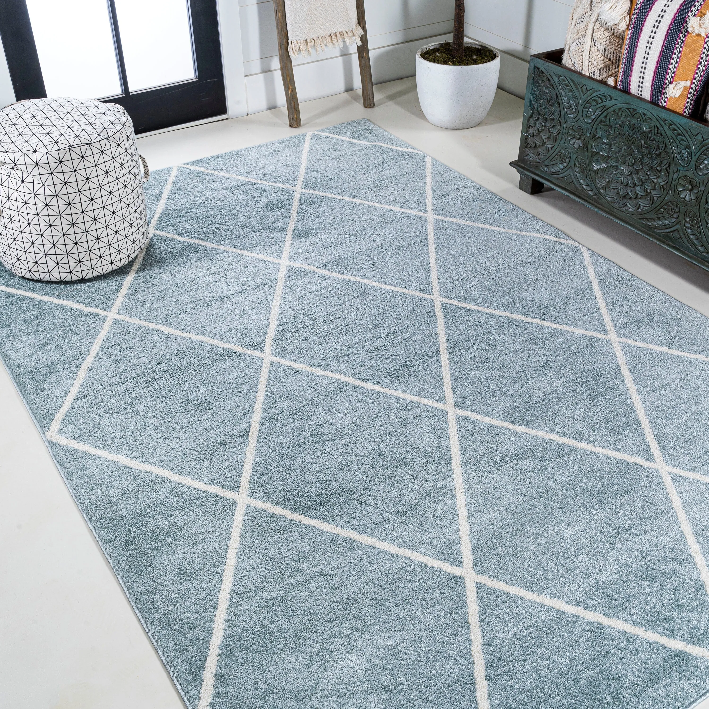 JONATHAN Y Viscon Minimalist Diamond Trellis Area Rug