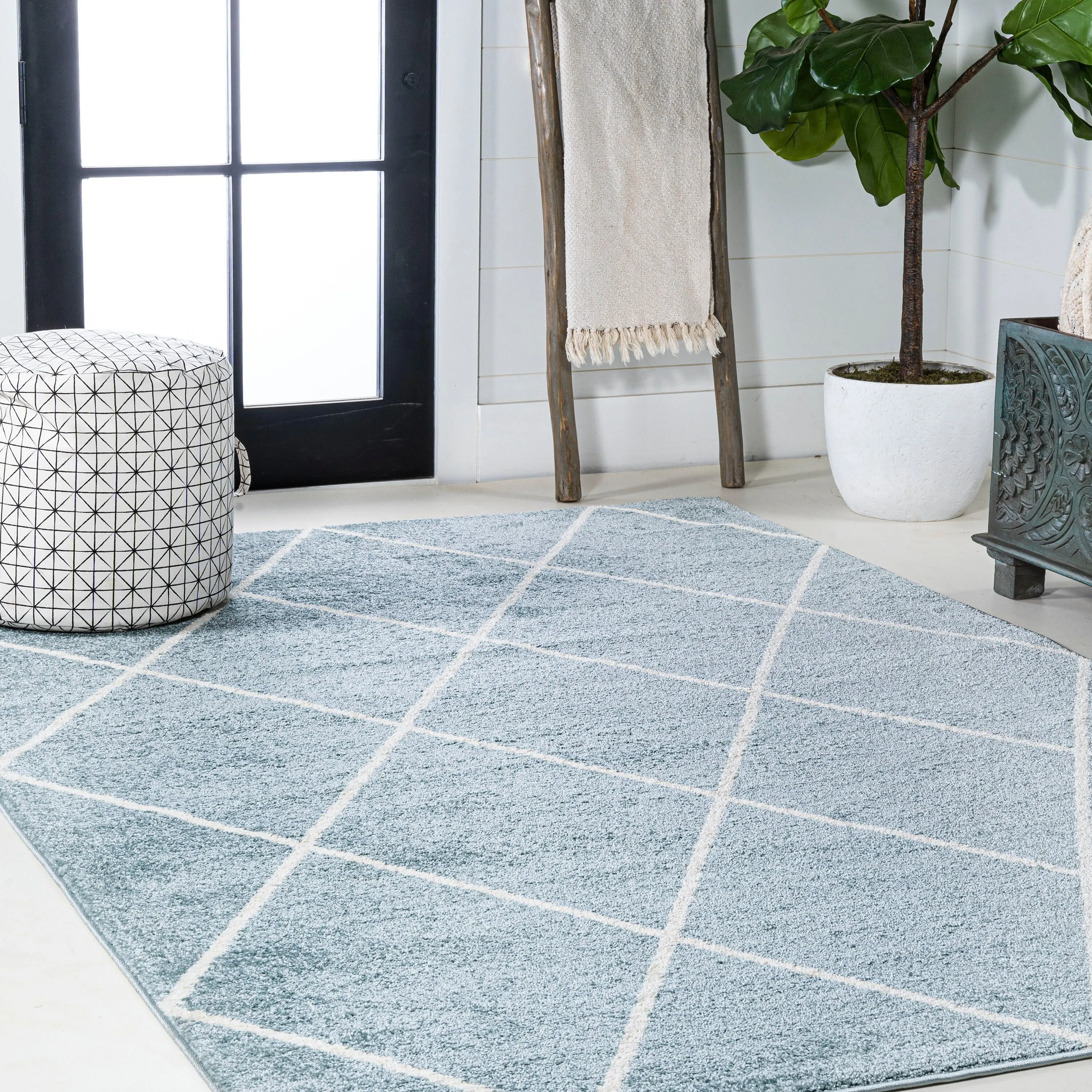 JONATHAN Y Viscon Minimalist Diamond Trellis Area Rug