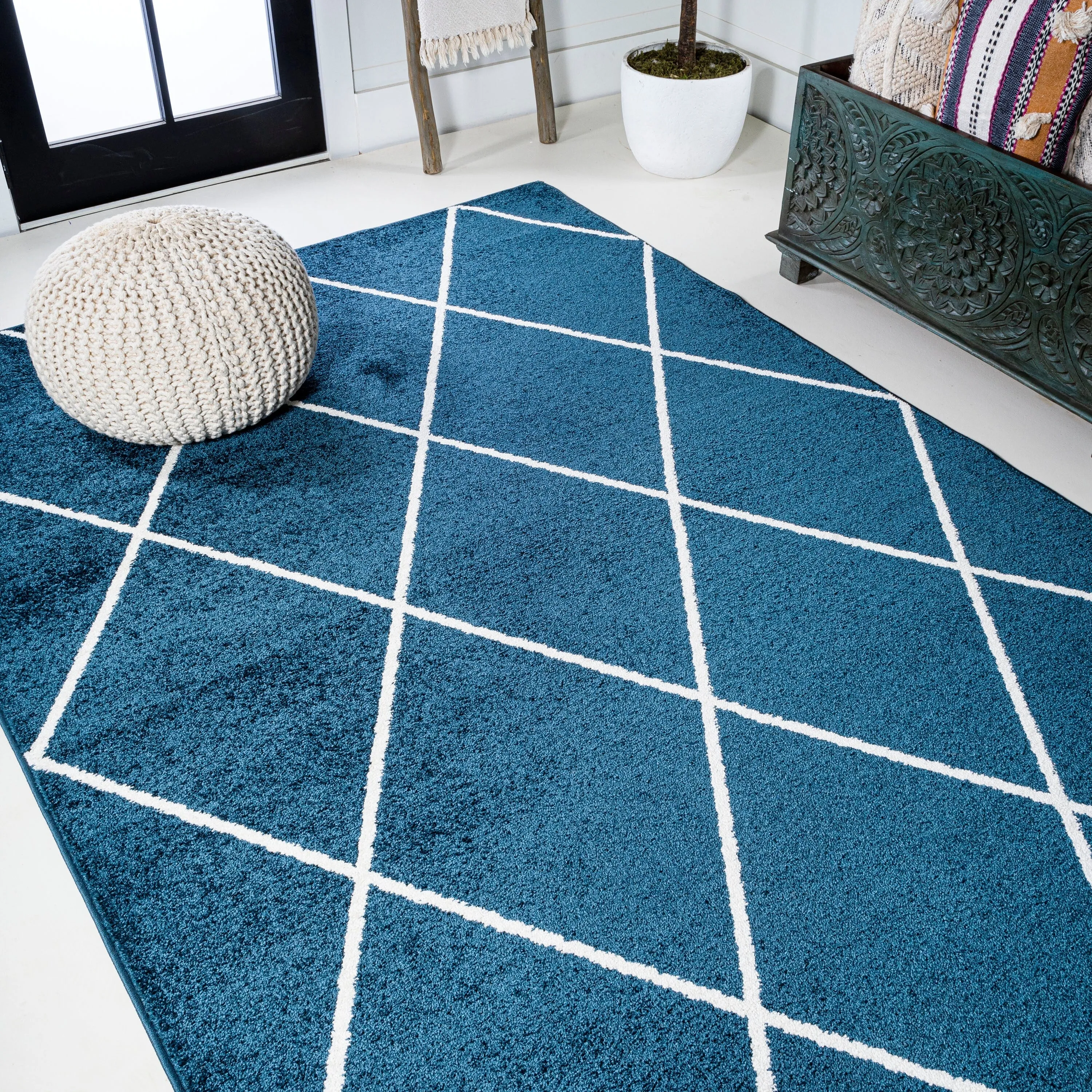 JONATHAN Y Viscon Minimalist Diamond Trellis Area Rug