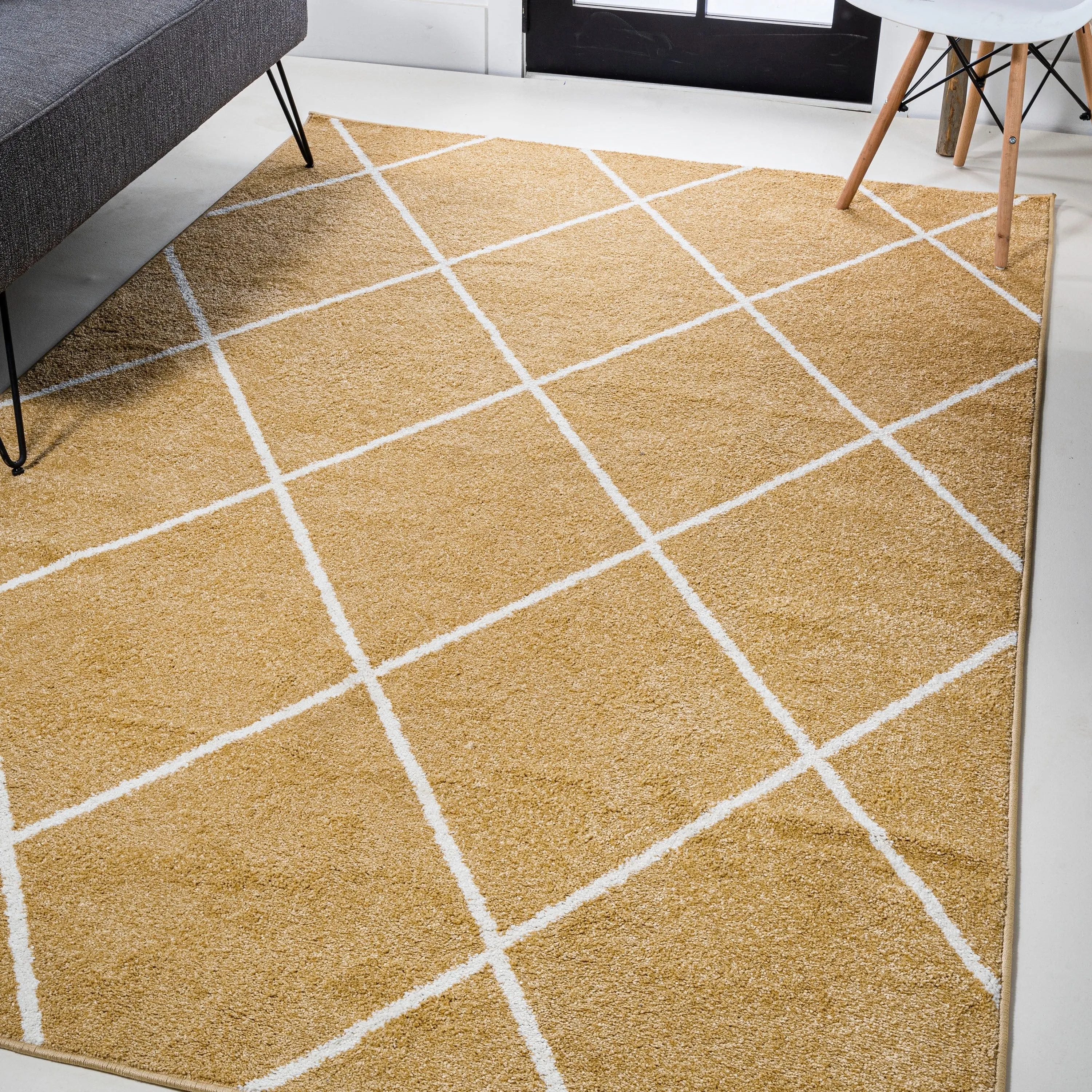 JONATHAN Y Viscon Minimalist Diamond Trellis Area Rug