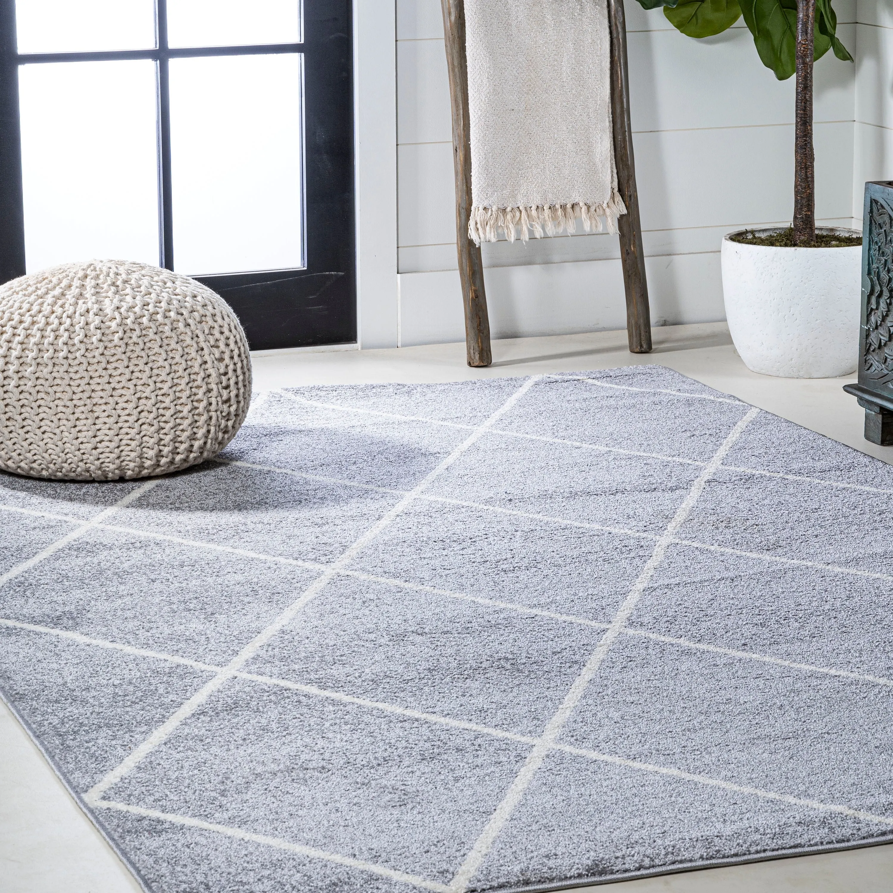 JONATHAN Y Viscon Minimalist Diamond Trellis Area Rug
