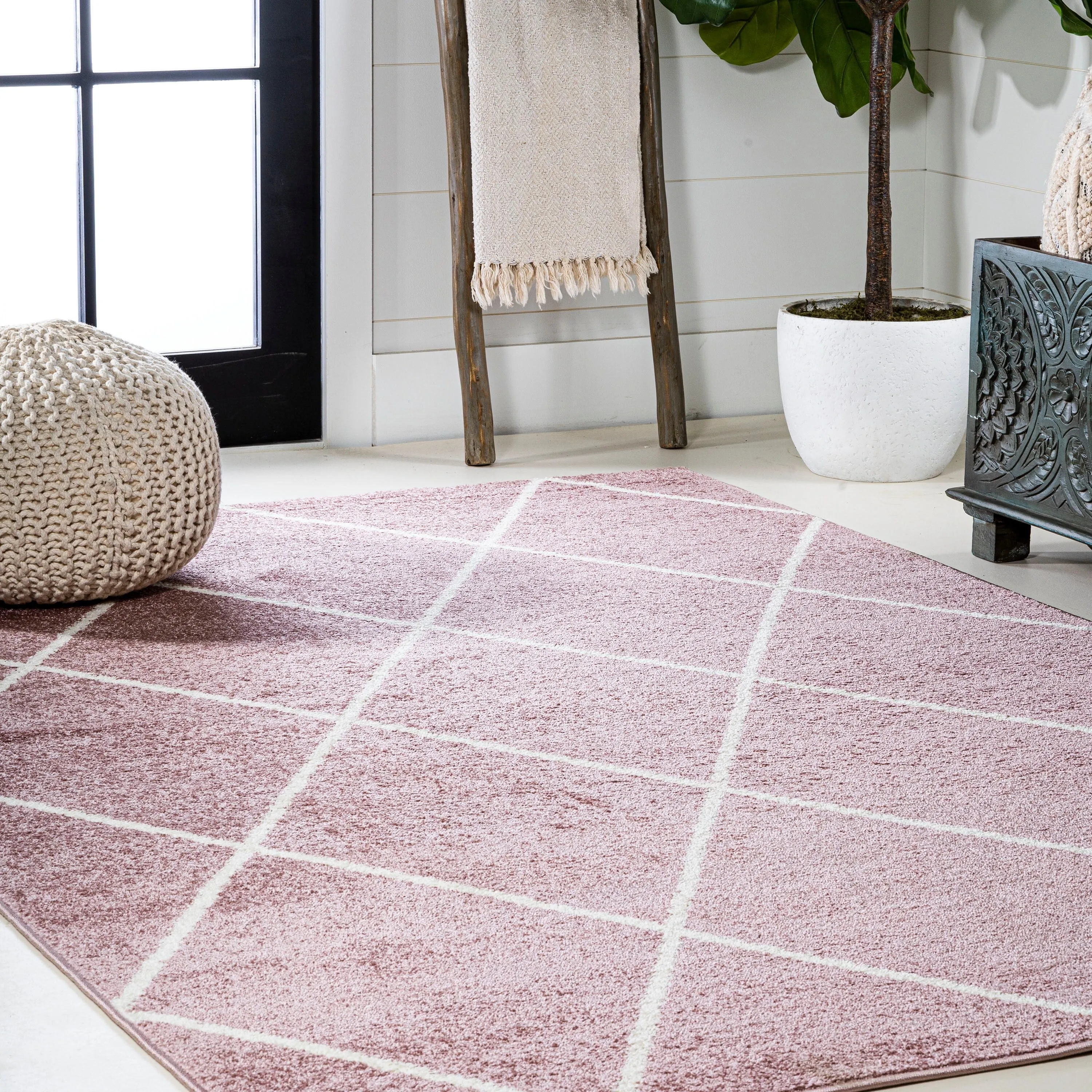 JONATHAN Y Viscon Minimalist Diamond Trellis Area Rug