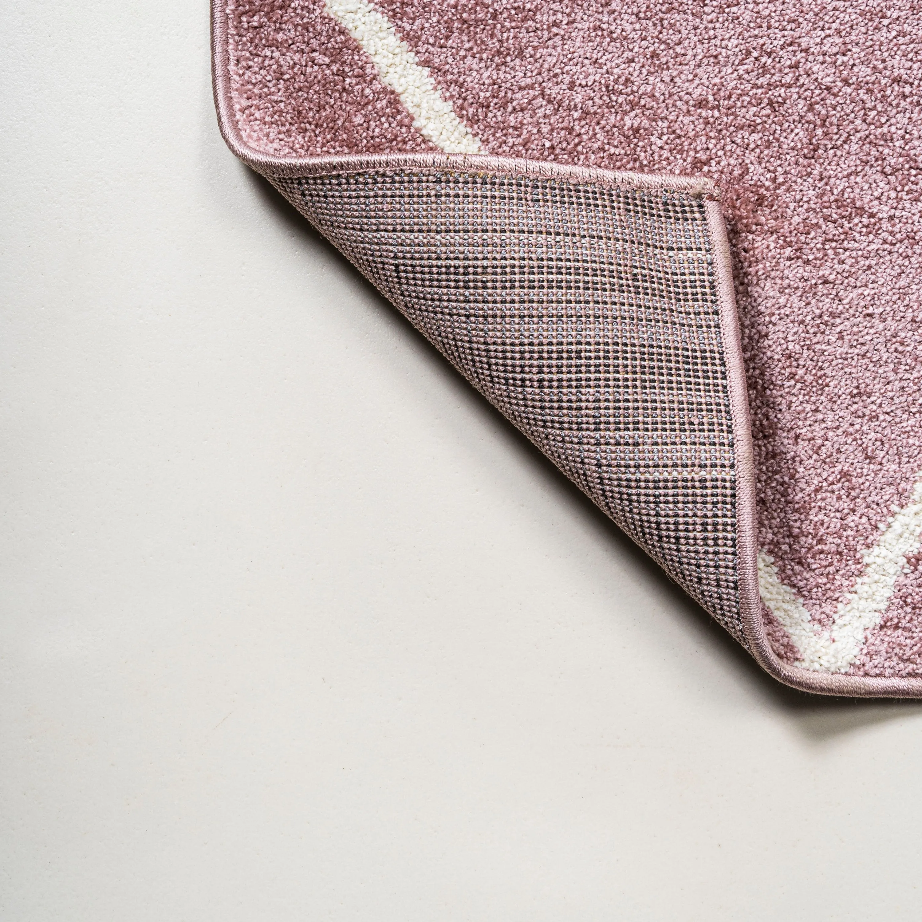 JONATHAN Y Viscon Minimalist Diamond Trellis Area Rug
