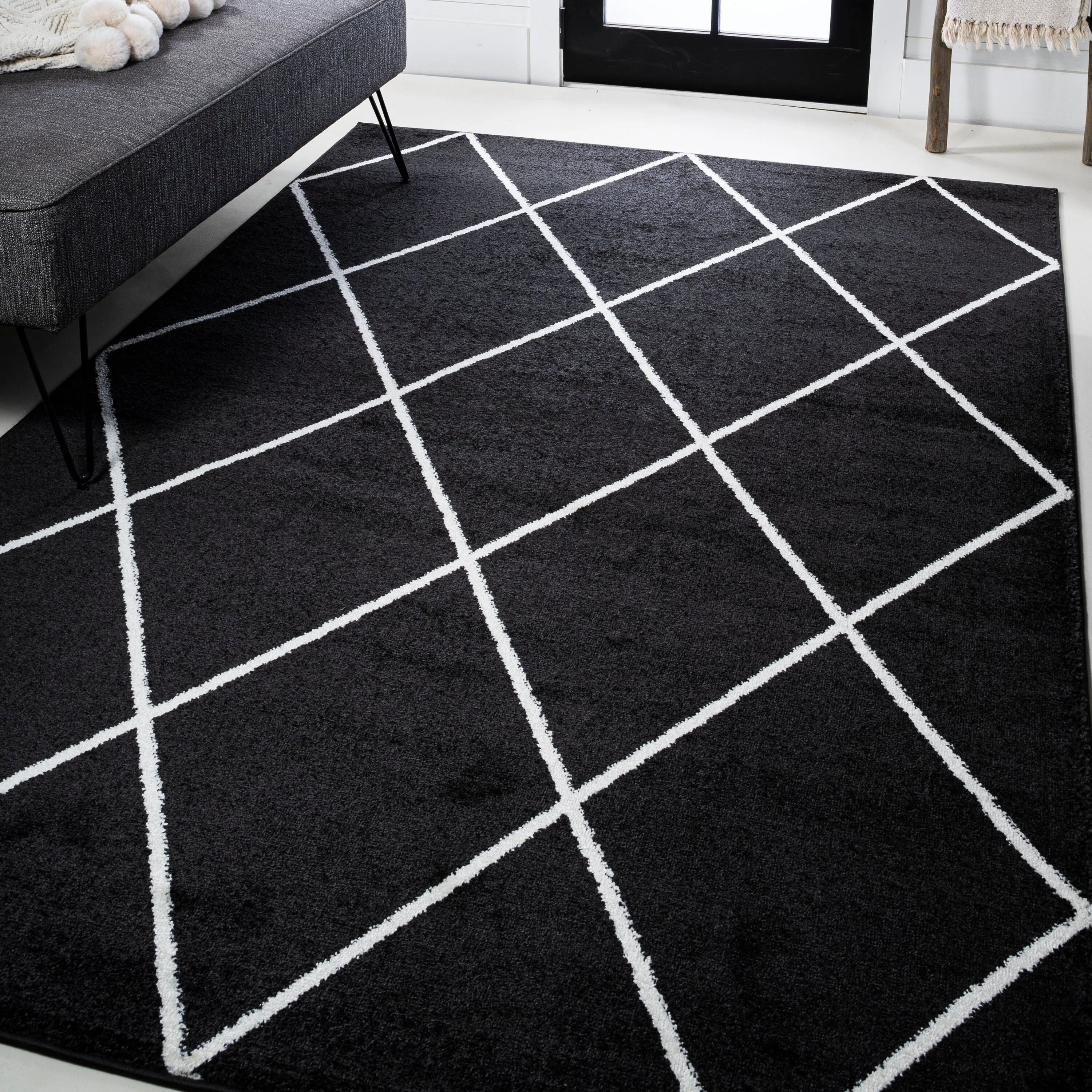 JONATHAN Y Viscon Minimalist Diamond Trellis Area Rug