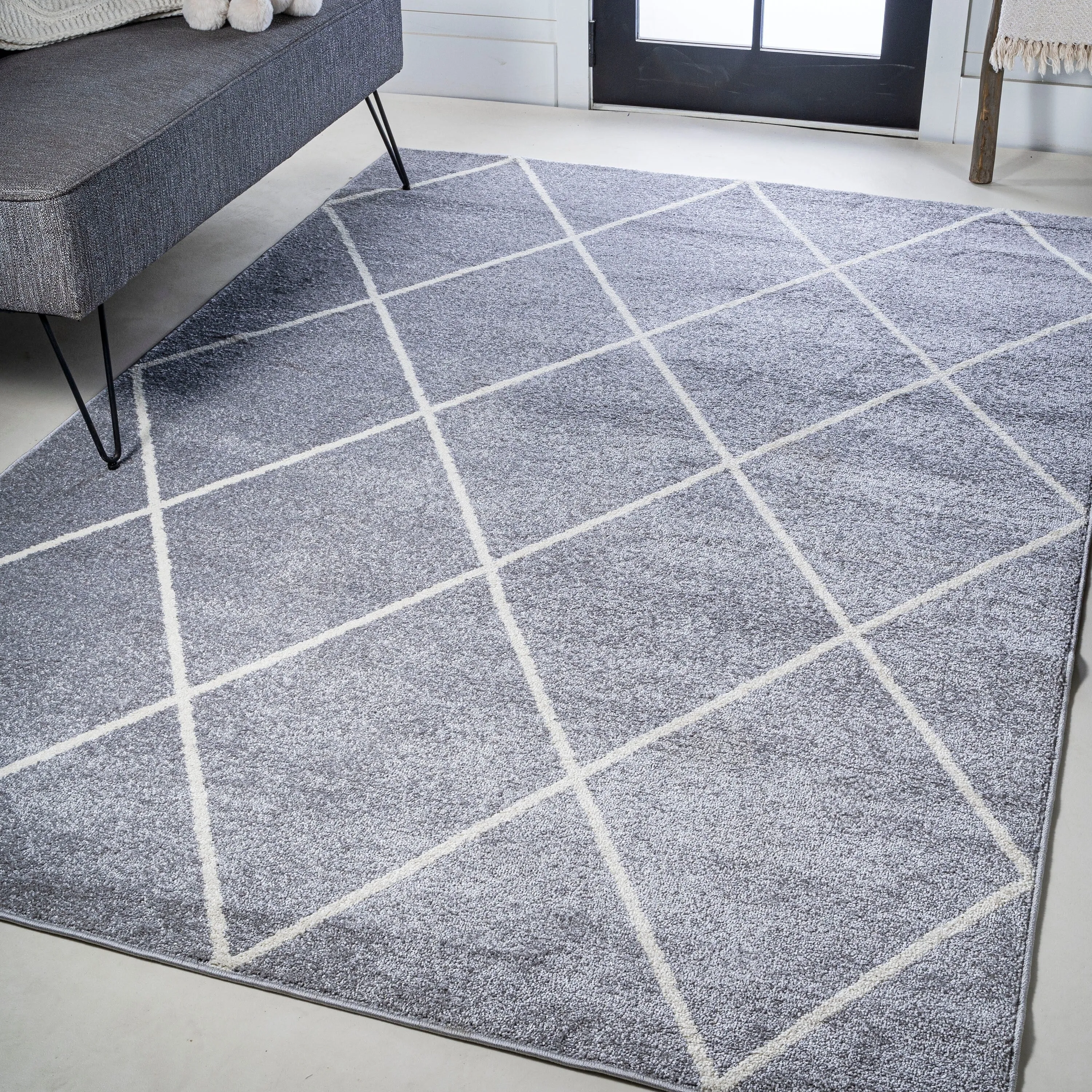 JONATHAN Y Viscon Minimalist Diamond Trellis Area Rug
