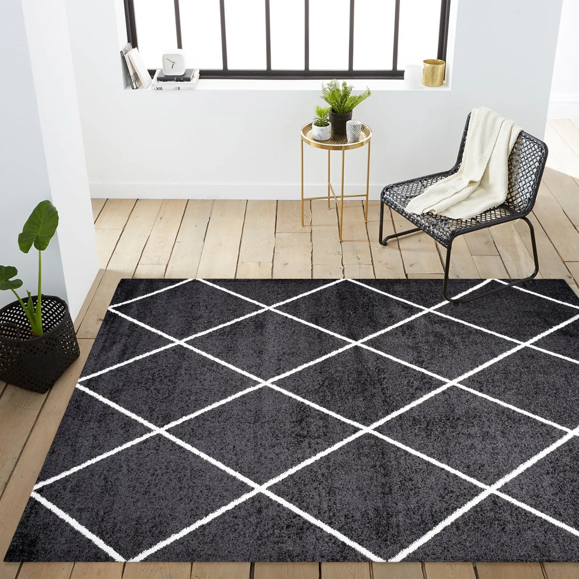 JONATHAN Y Viscon Minimalist Diamond Trellis Area Rug