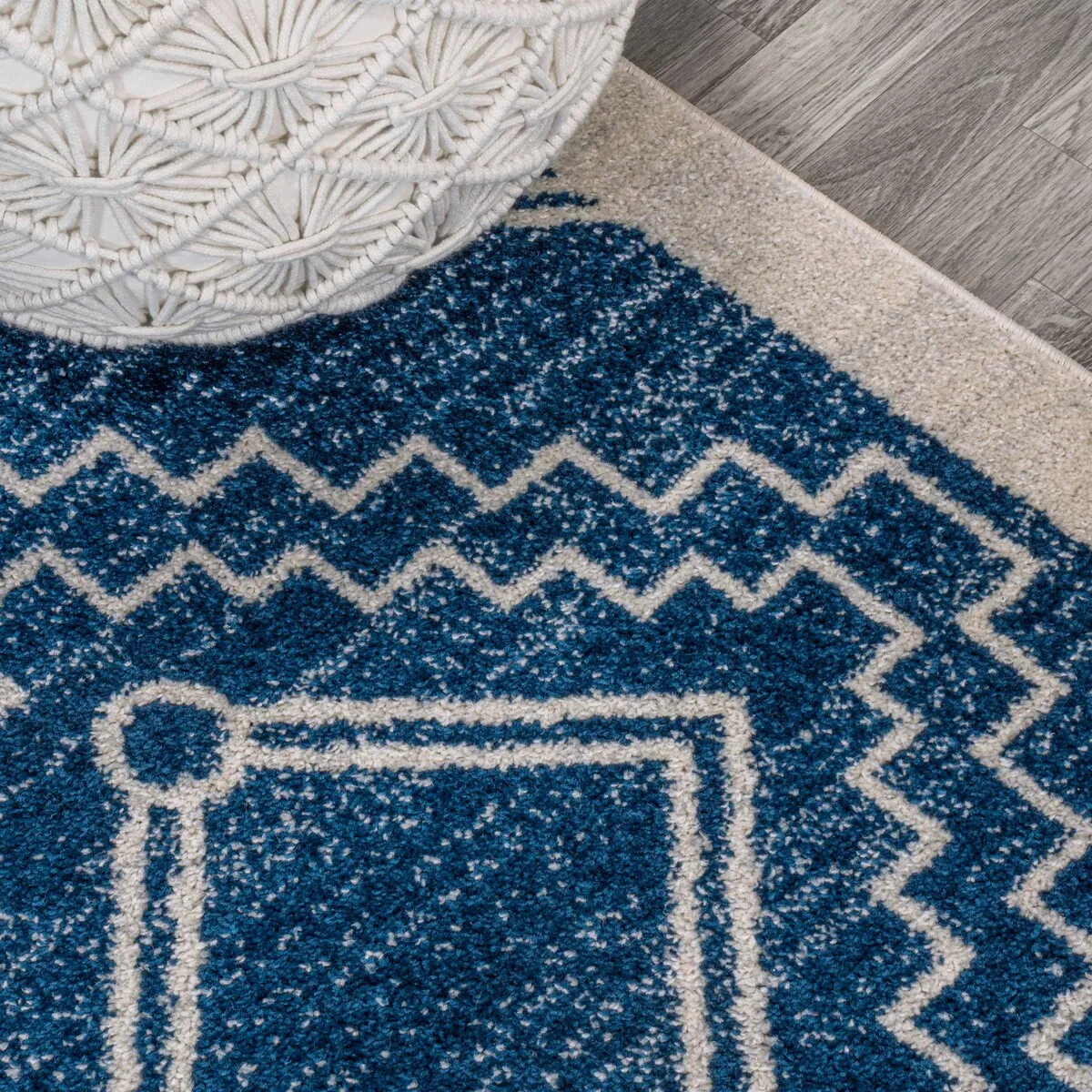 JONATHAN Y Williamsburg Moroccan Beni Souk Area Rug