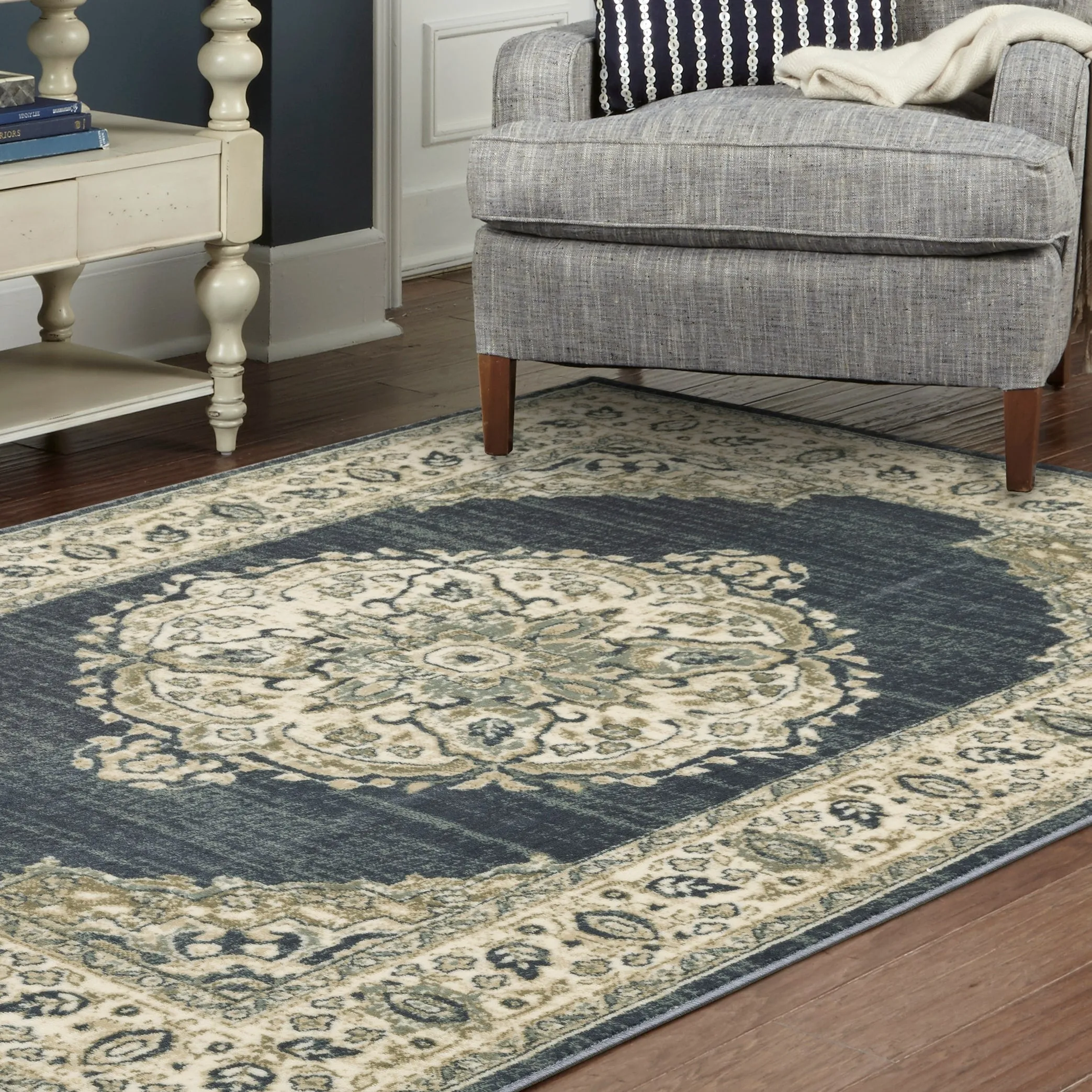 Kaleb Traditional Center Medallion Deep Teal/Ivory Area Rug