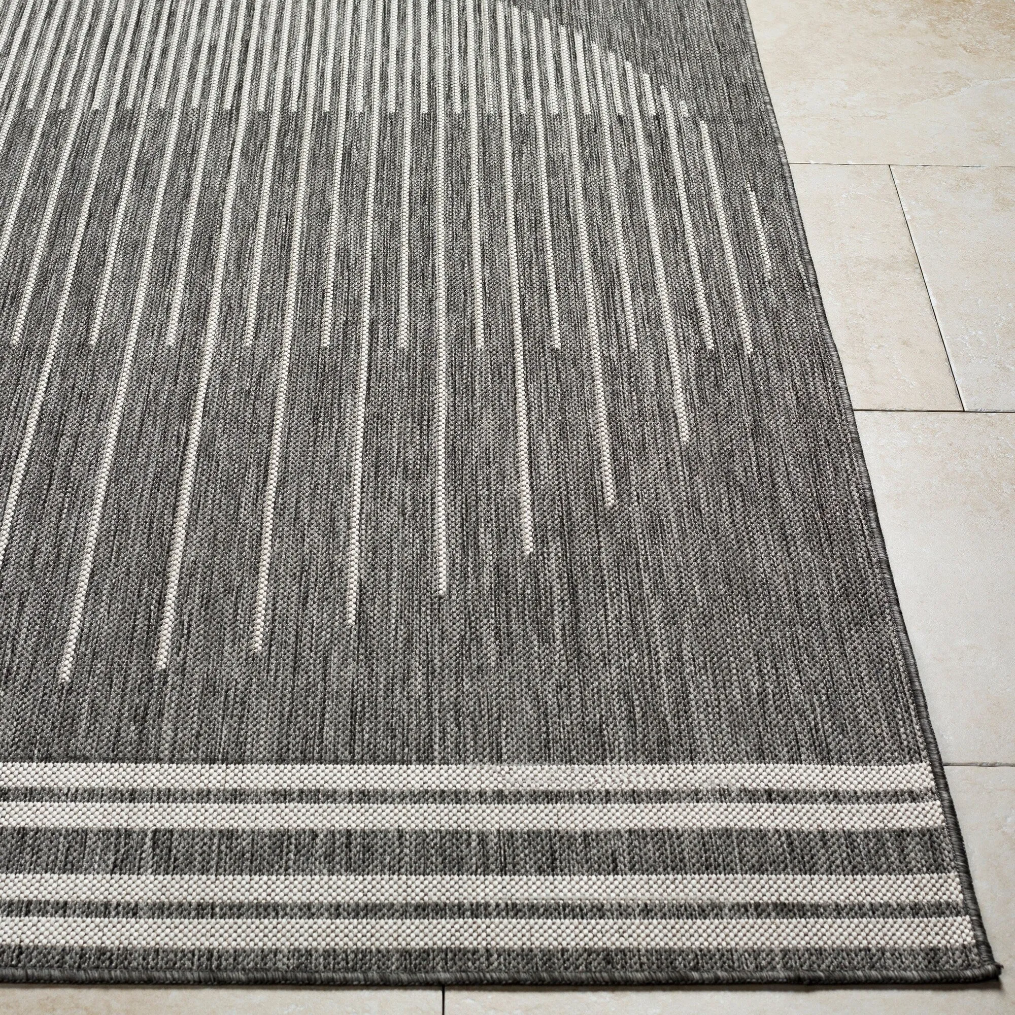 Livabliss Amesbury Indoor/ Outdoor Mod Geometric Area Rug