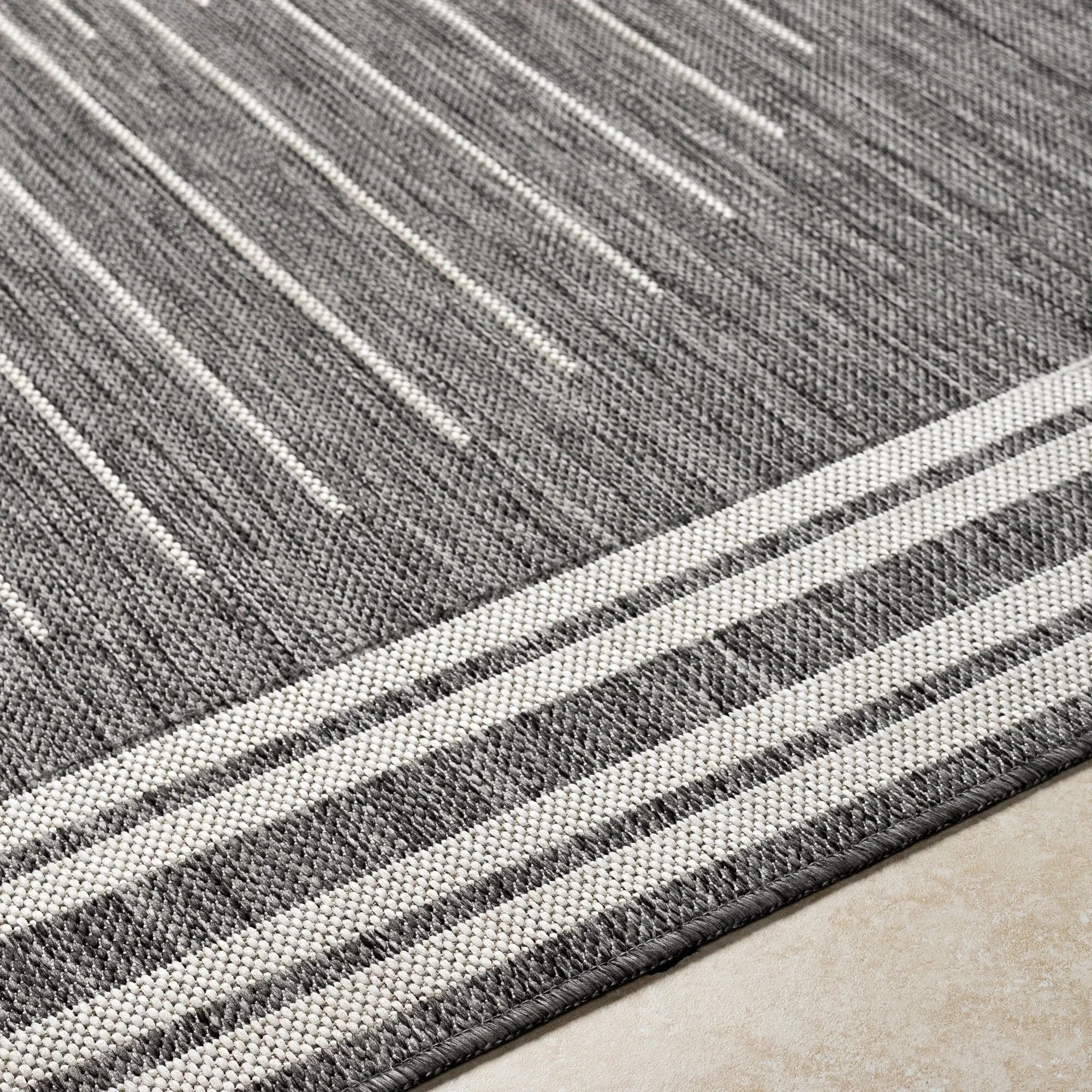 Livabliss Amesbury Indoor/ Outdoor Mod Geometric Area Rug