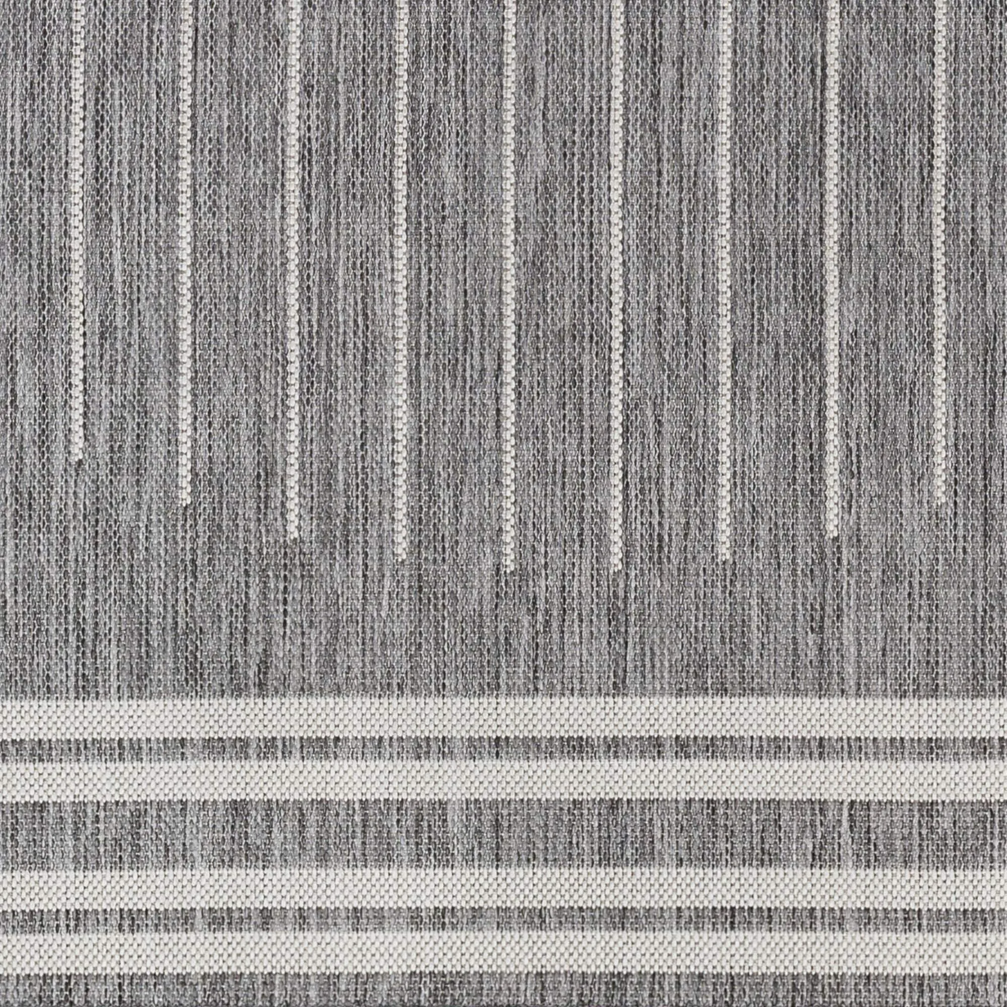 Livabliss Amesbury Indoor/ Outdoor Mod Geometric Area Rug