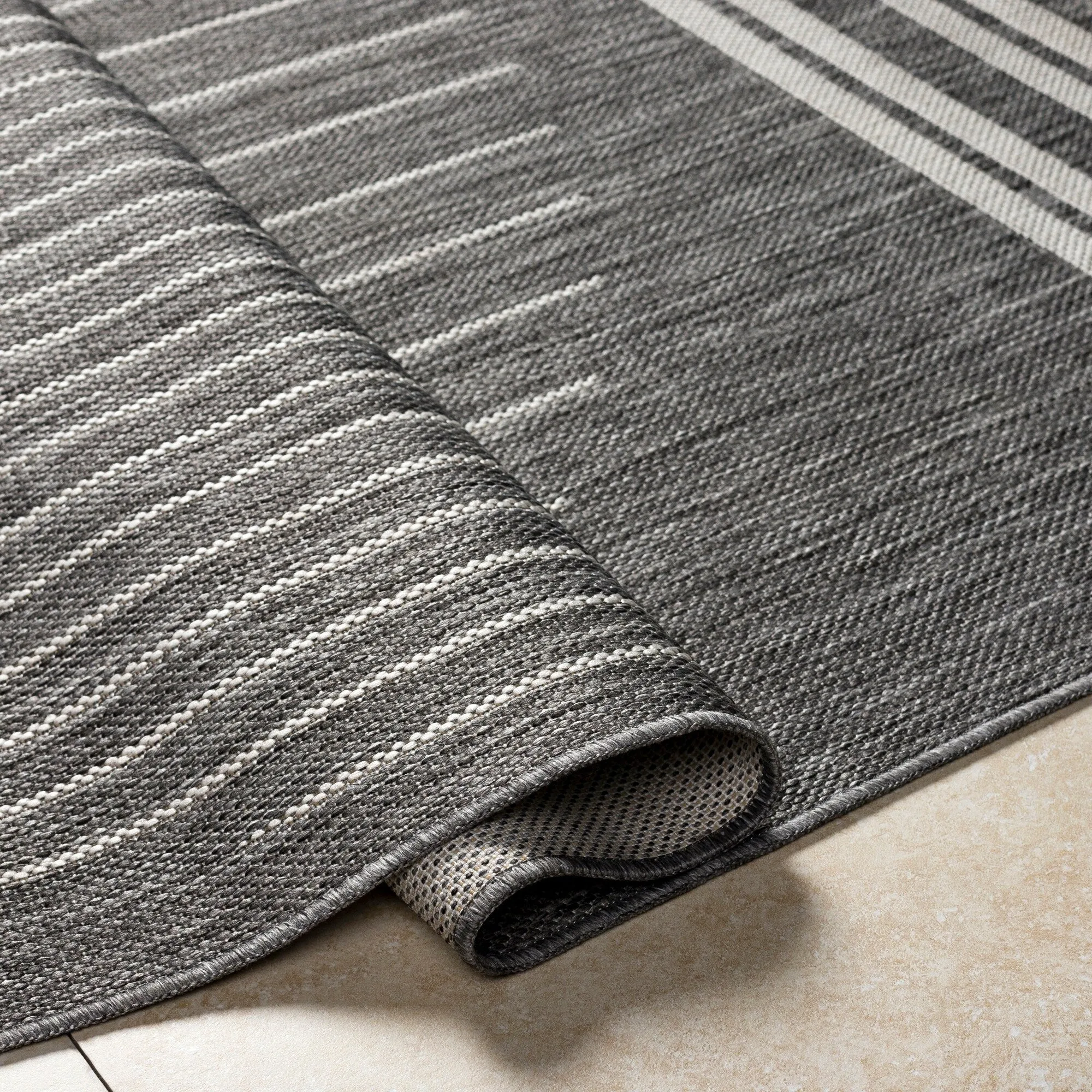 Livabliss Amesbury Indoor/ Outdoor Mod Geometric Area Rug