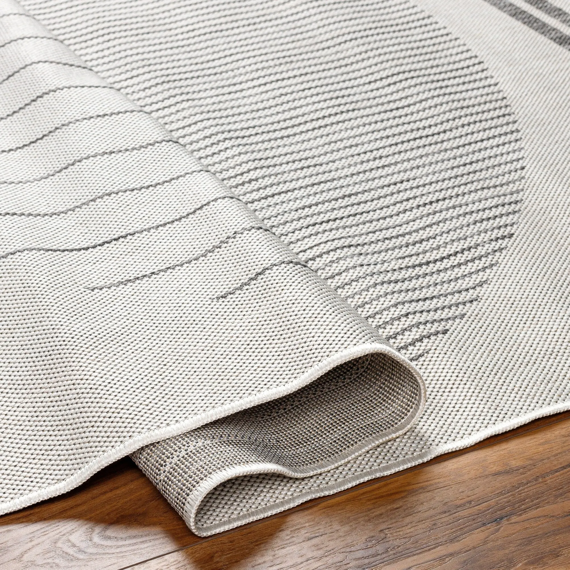 Livabliss Amesbury Indoor/ Outdoor Mod Geometric Area Rug