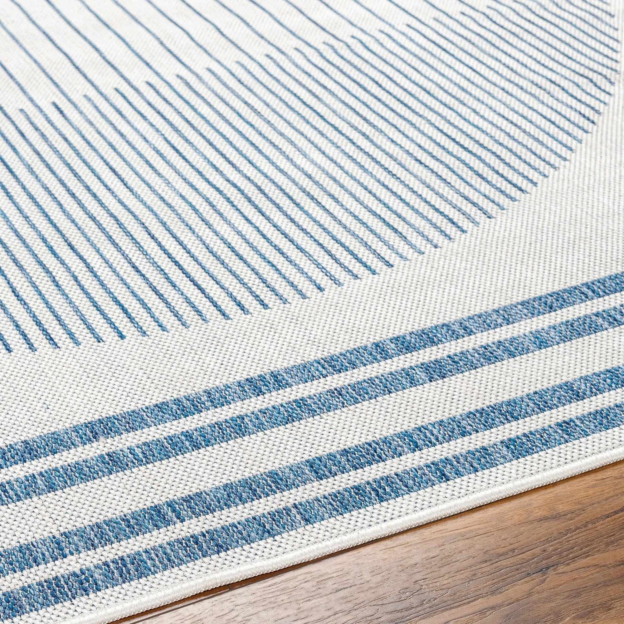 Livabliss Amesbury Indoor/ Outdoor Mod Geometric Area Rug