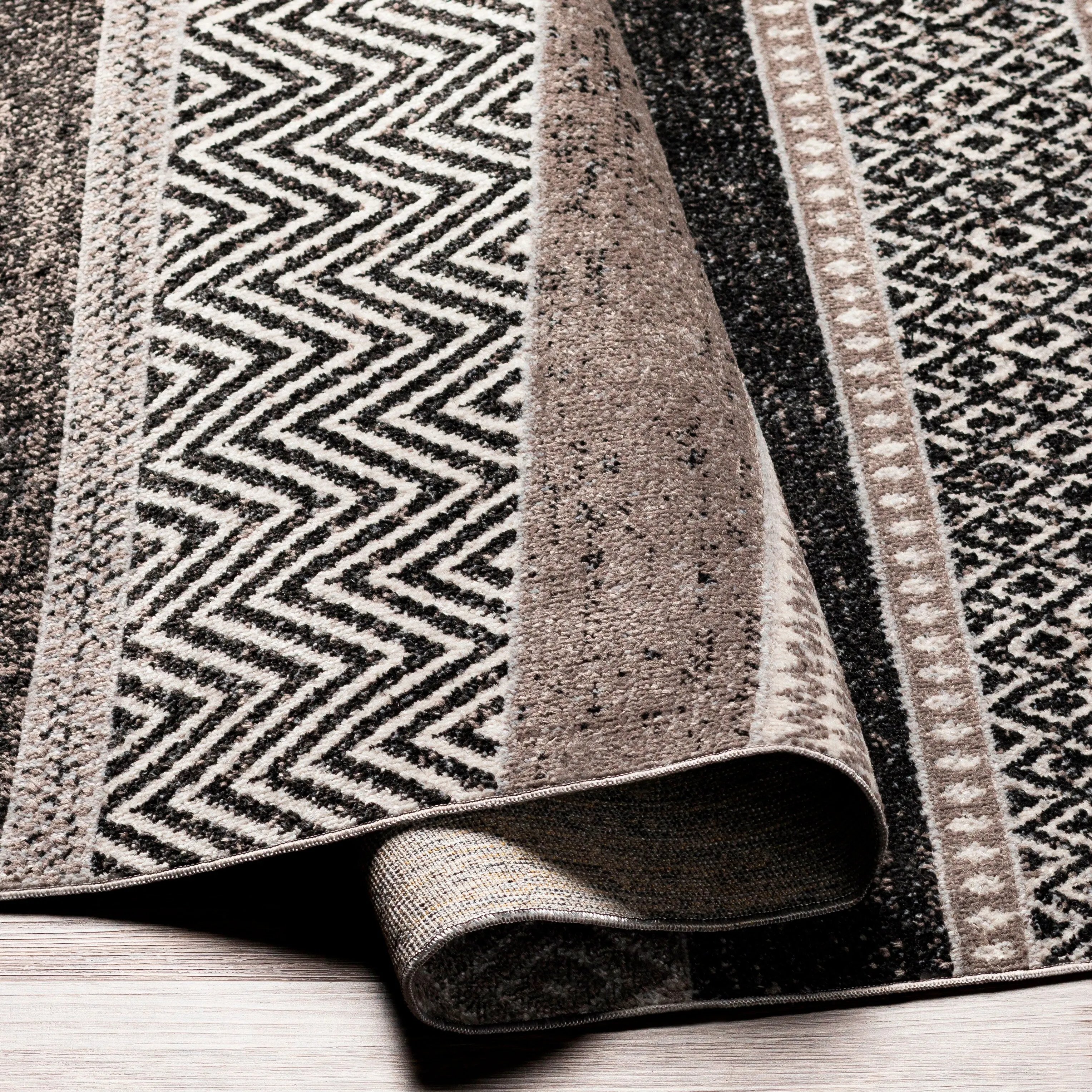 Livabliss Bonney Machine Washable Modern Striped Area Rug