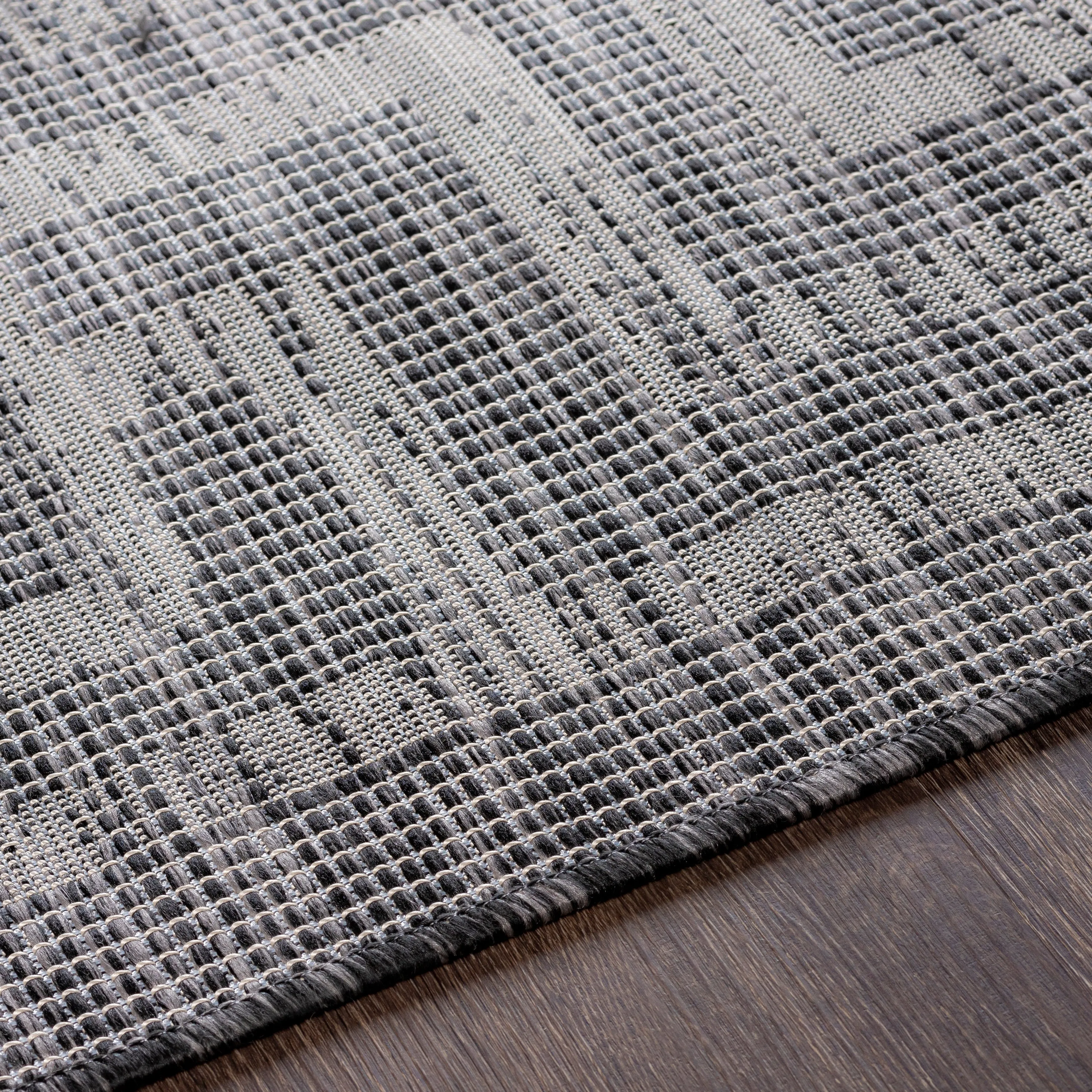 Livabliss Esana Traditional Border Outdoor Area Rug