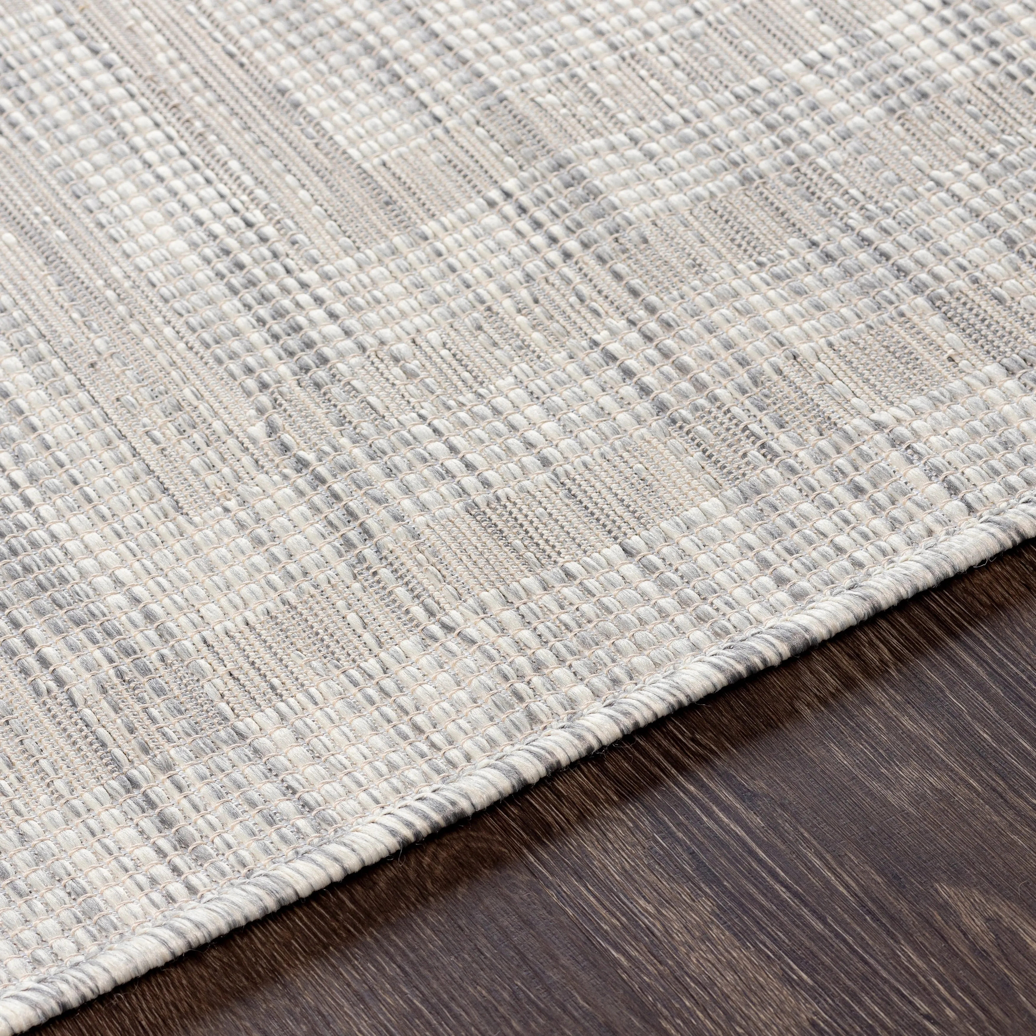 Livabliss Esana Traditional Border Outdoor Area Rug
