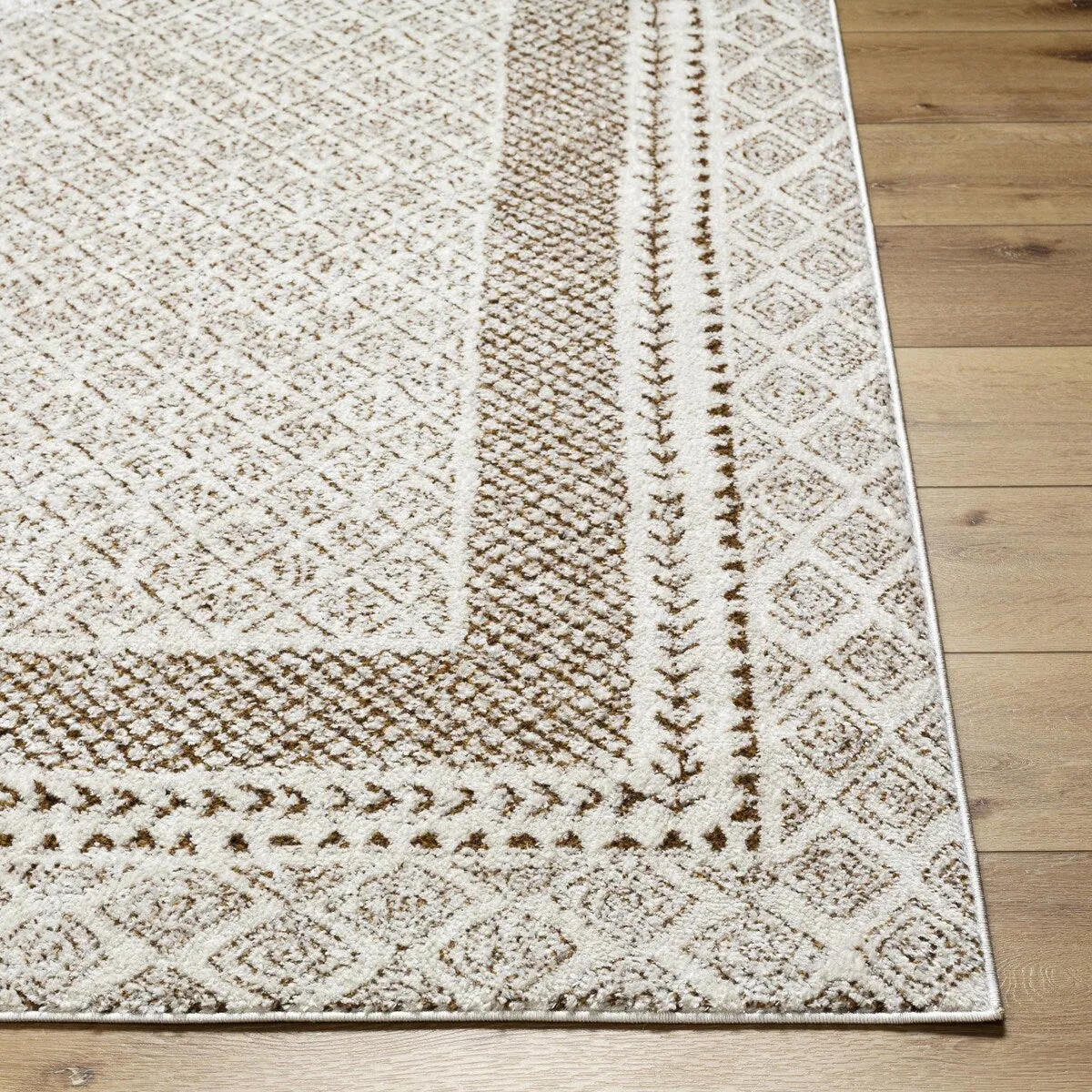 Livabliss Freud Bohemian Bordered Area Rug